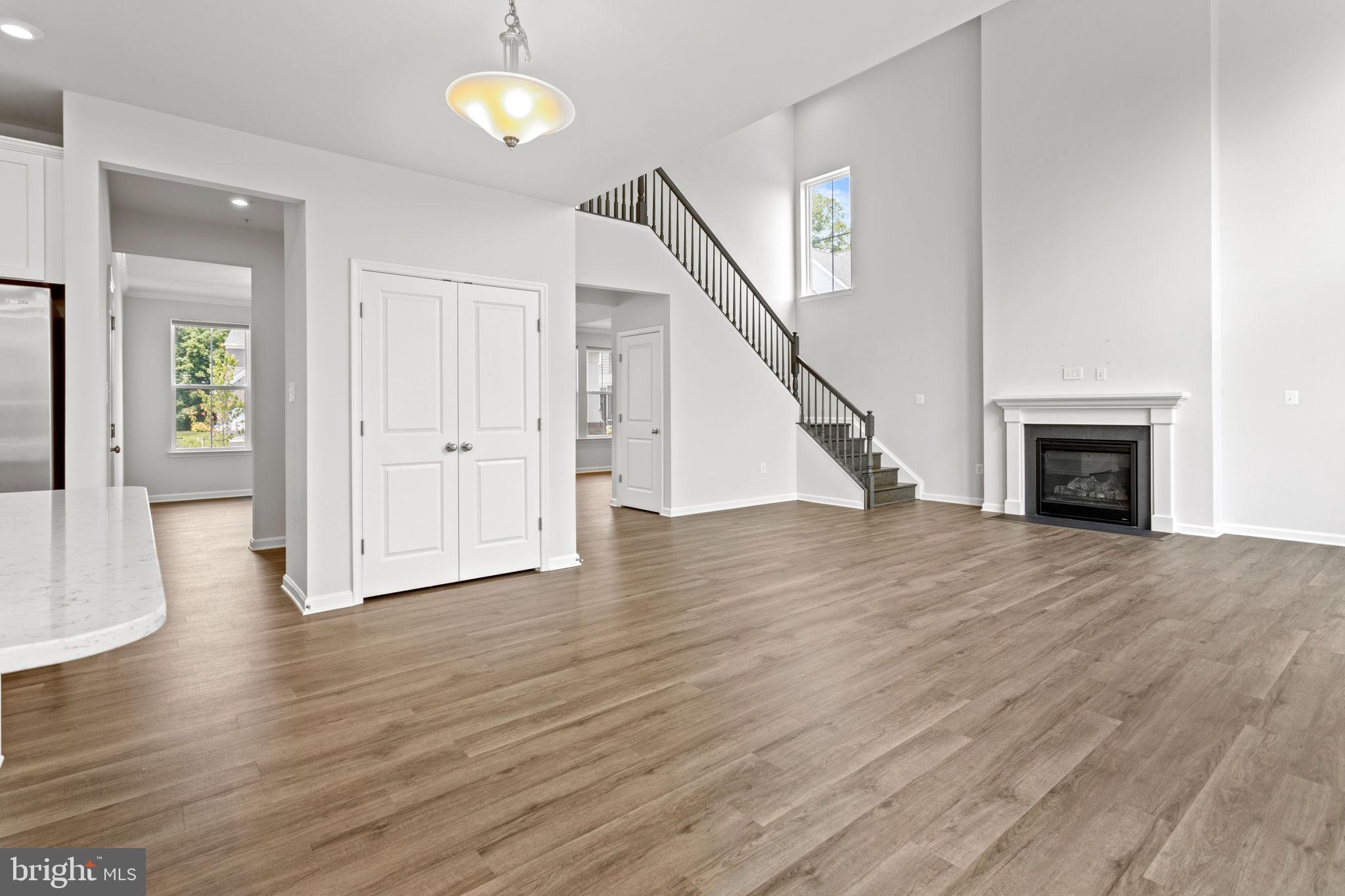 TALLYN RIDGE - Residential