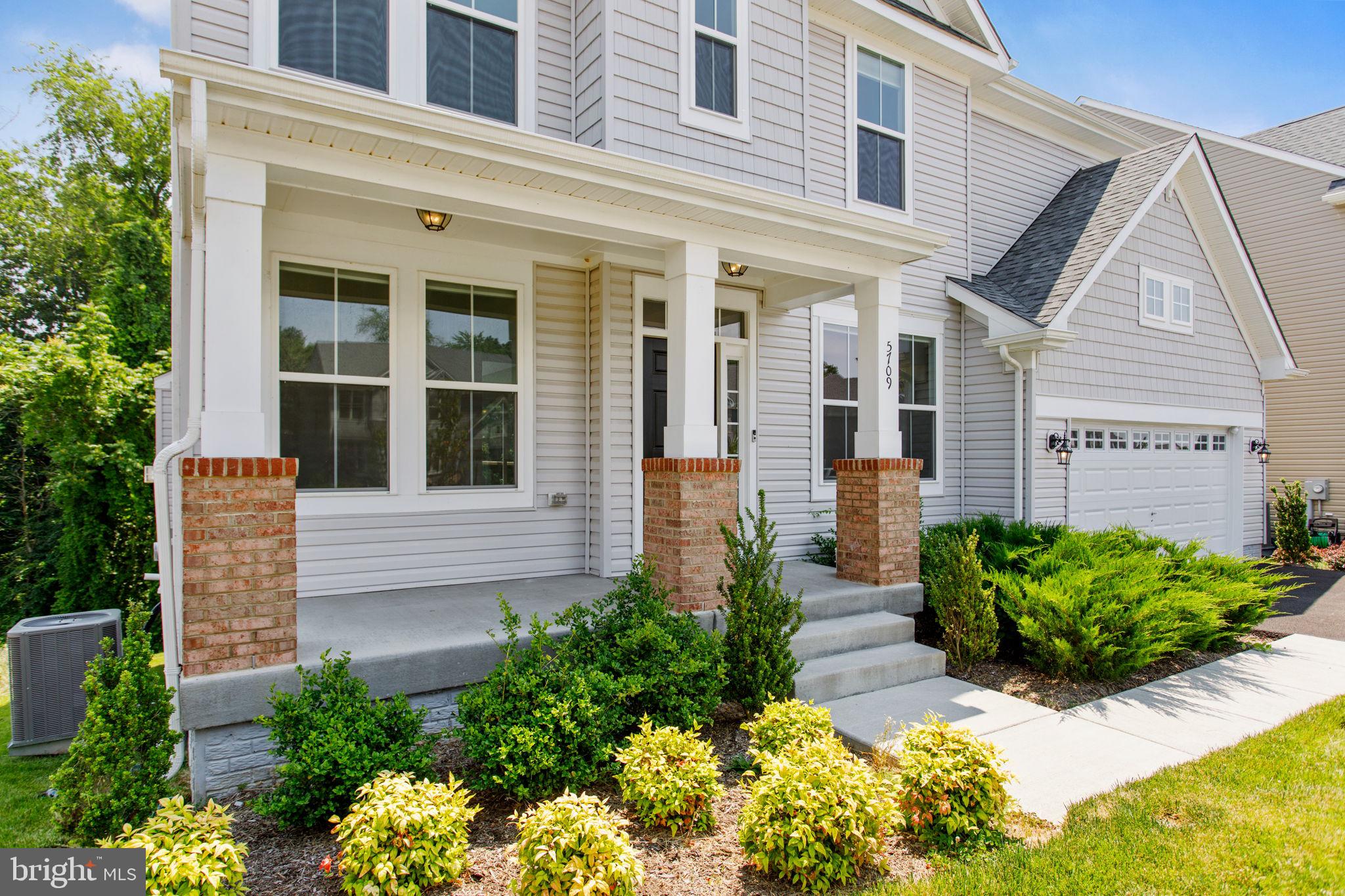 TALLYN RIDGE - Residential