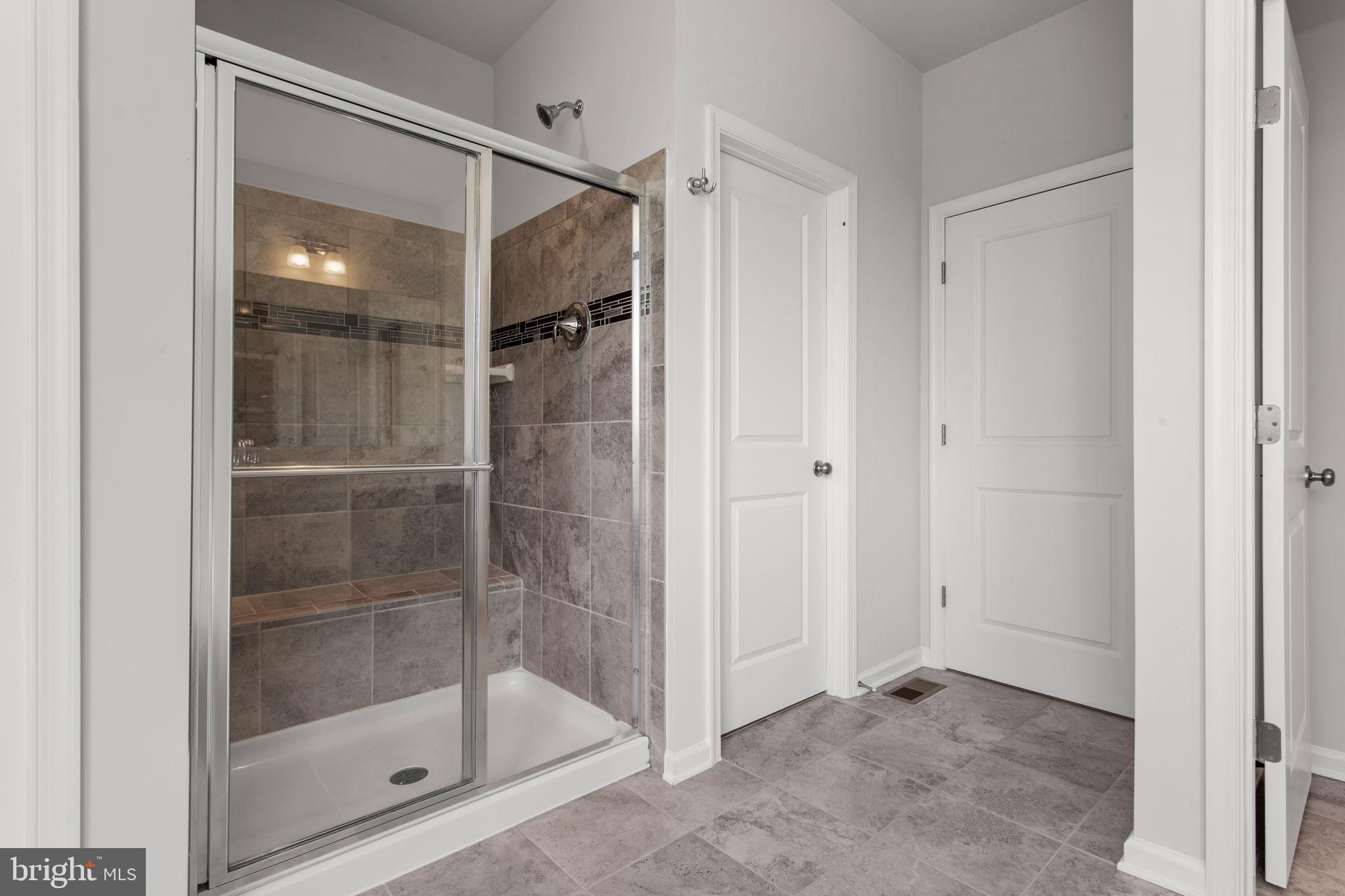 TALLYN RIDGE - Residential