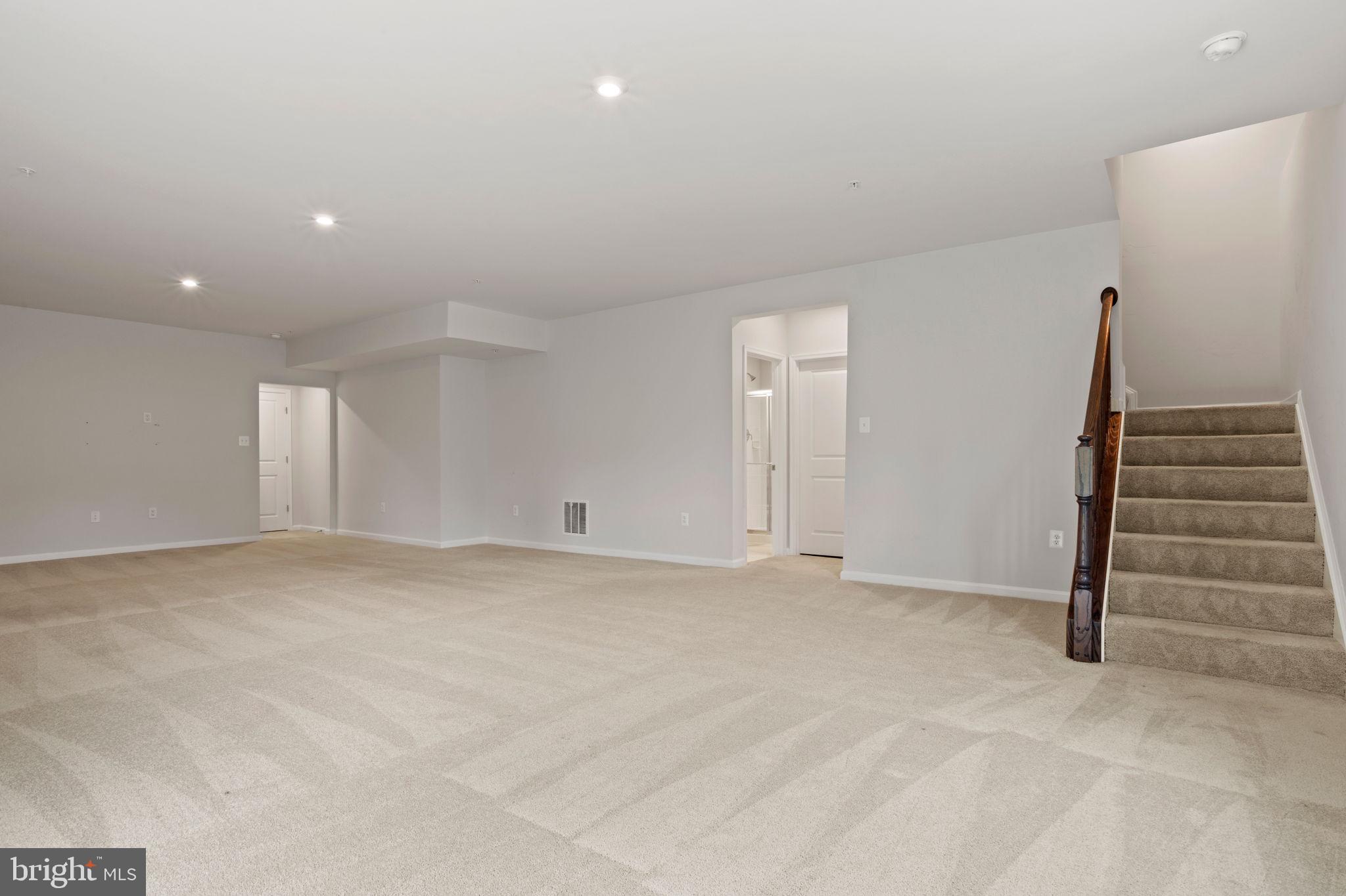 TALLYN RIDGE - Residential