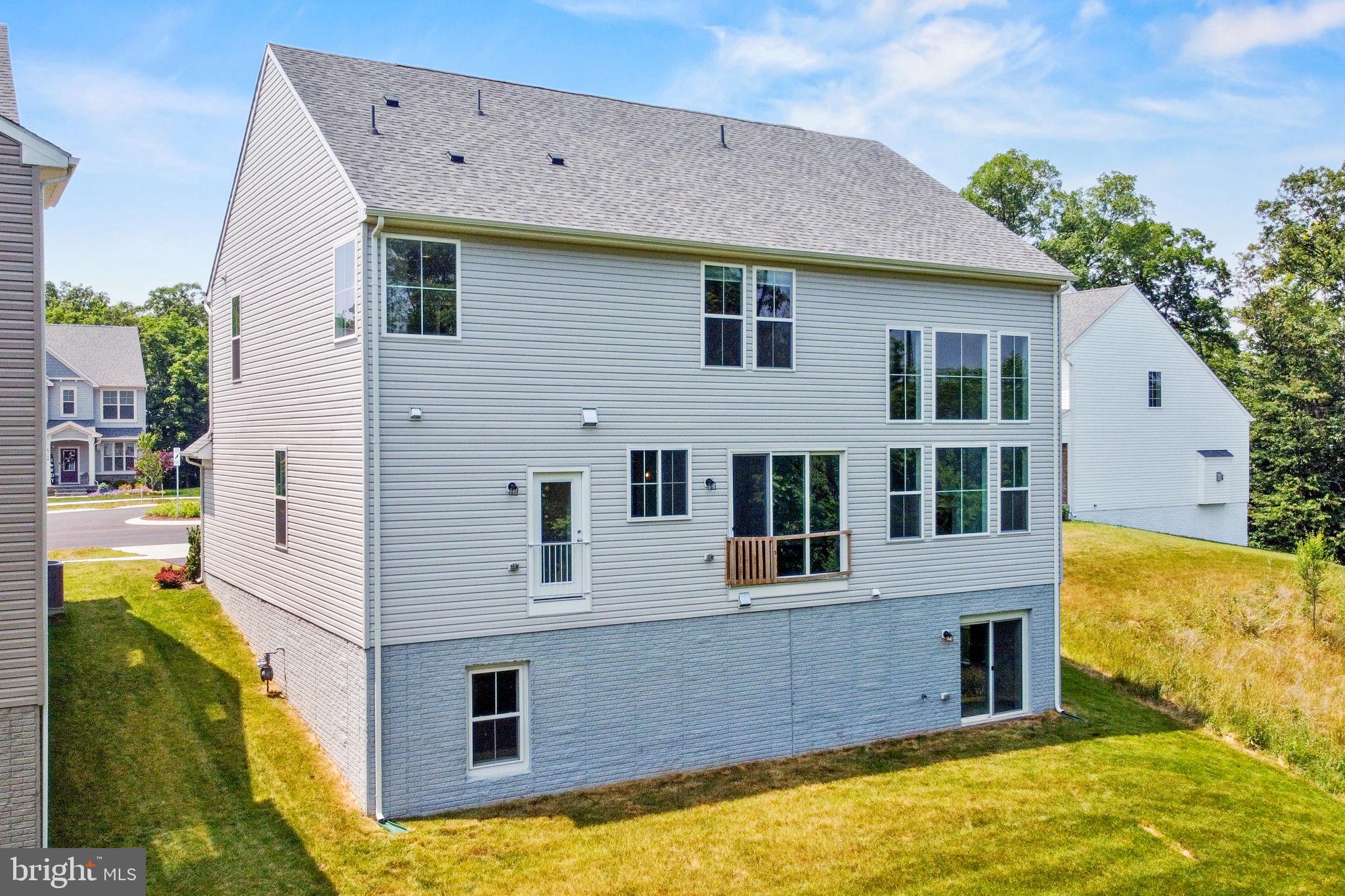 TALLYN RIDGE - Residential