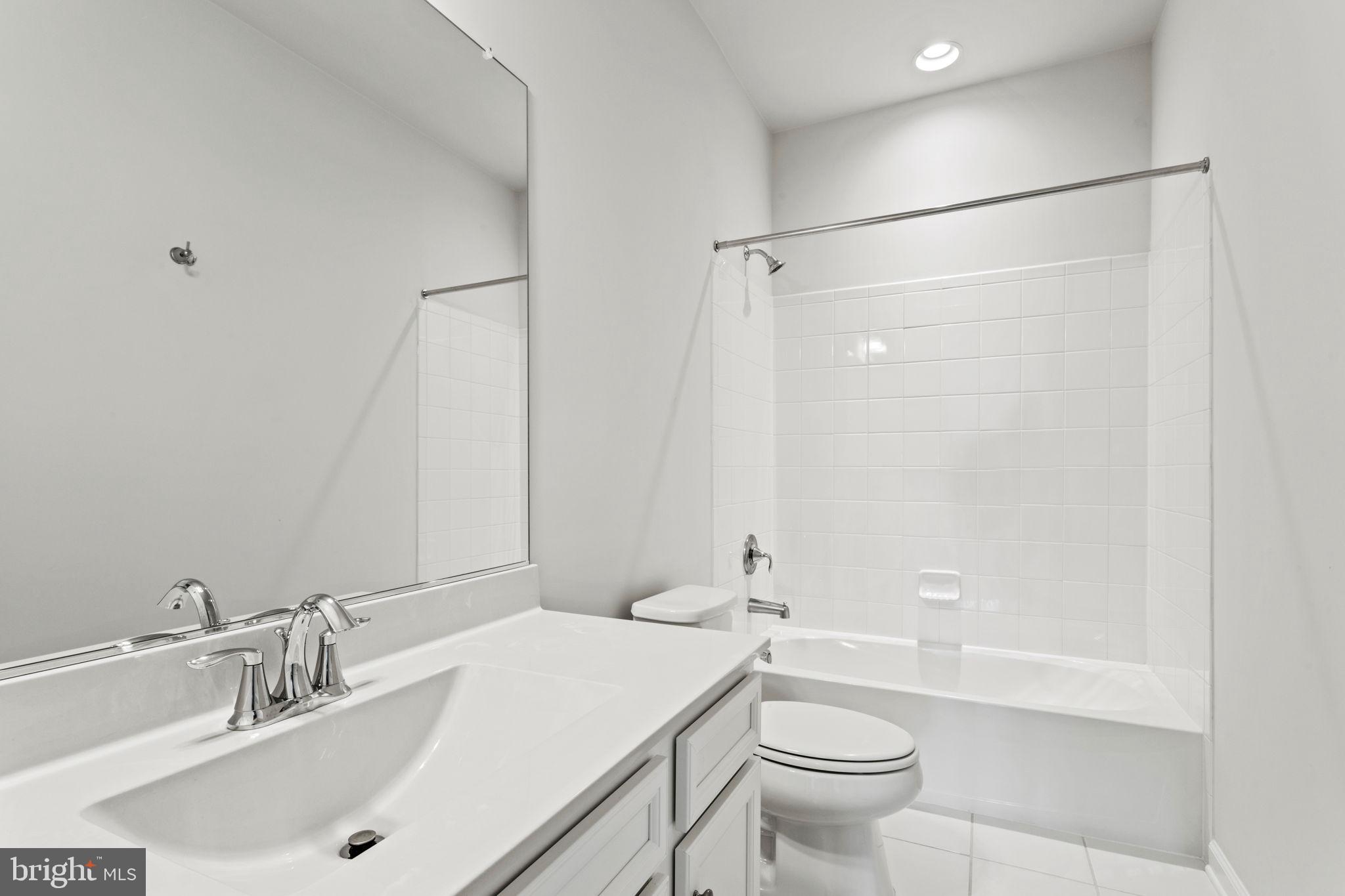 TALLYN RIDGE - Residential