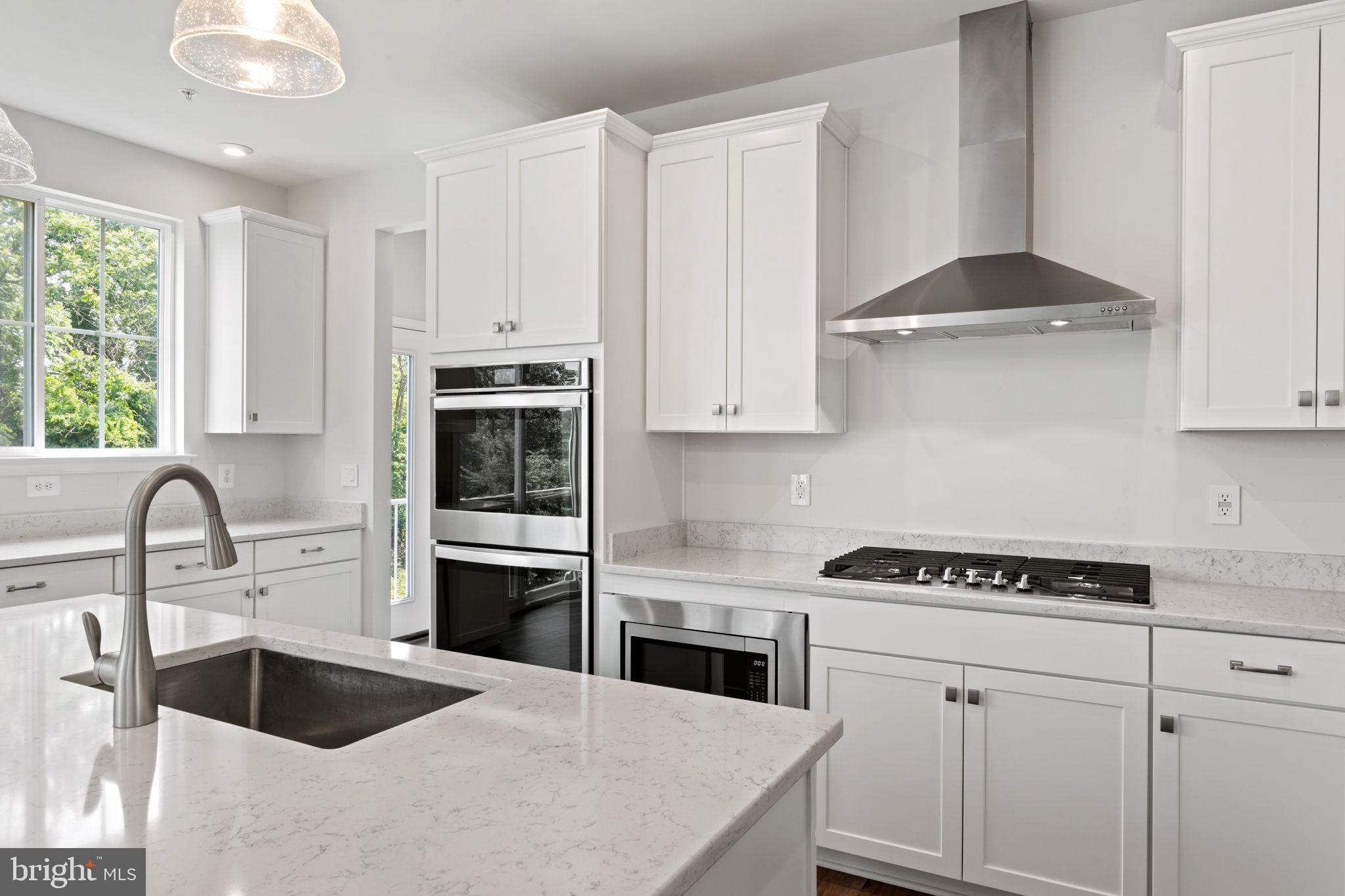 TALLYN RIDGE - Residential