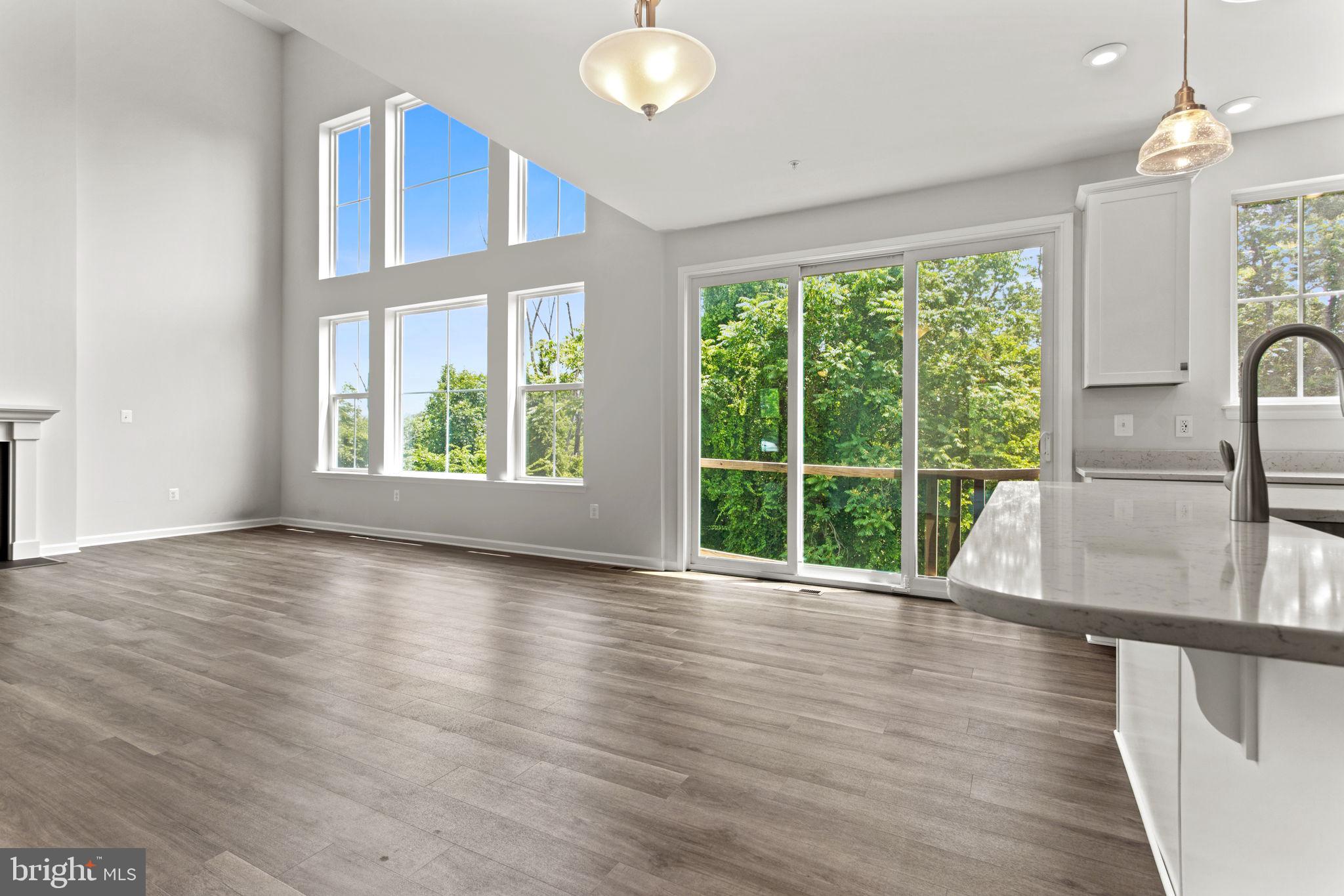 TALLYN RIDGE - Residential