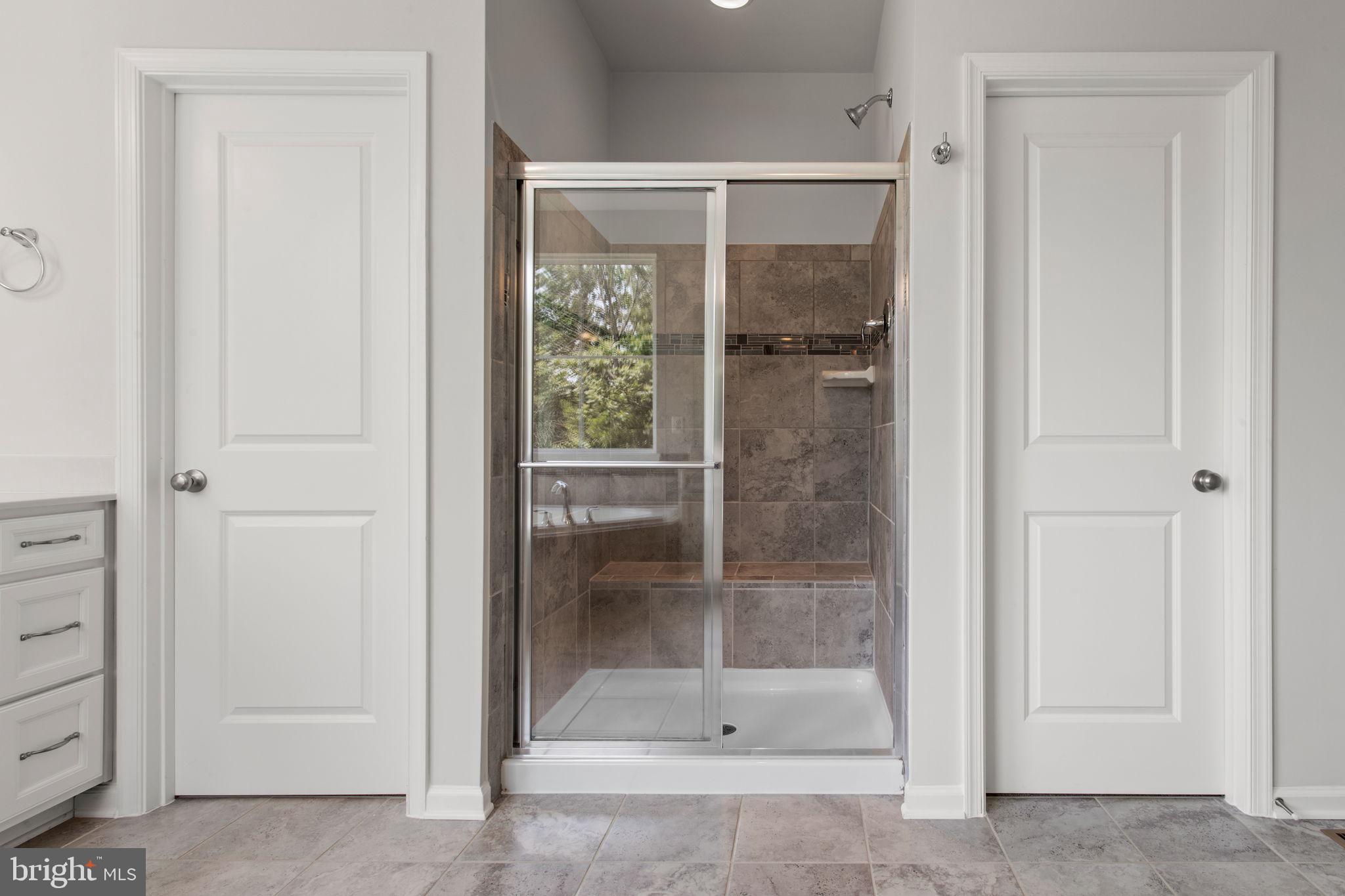 TALLYN RIDGE - Residential