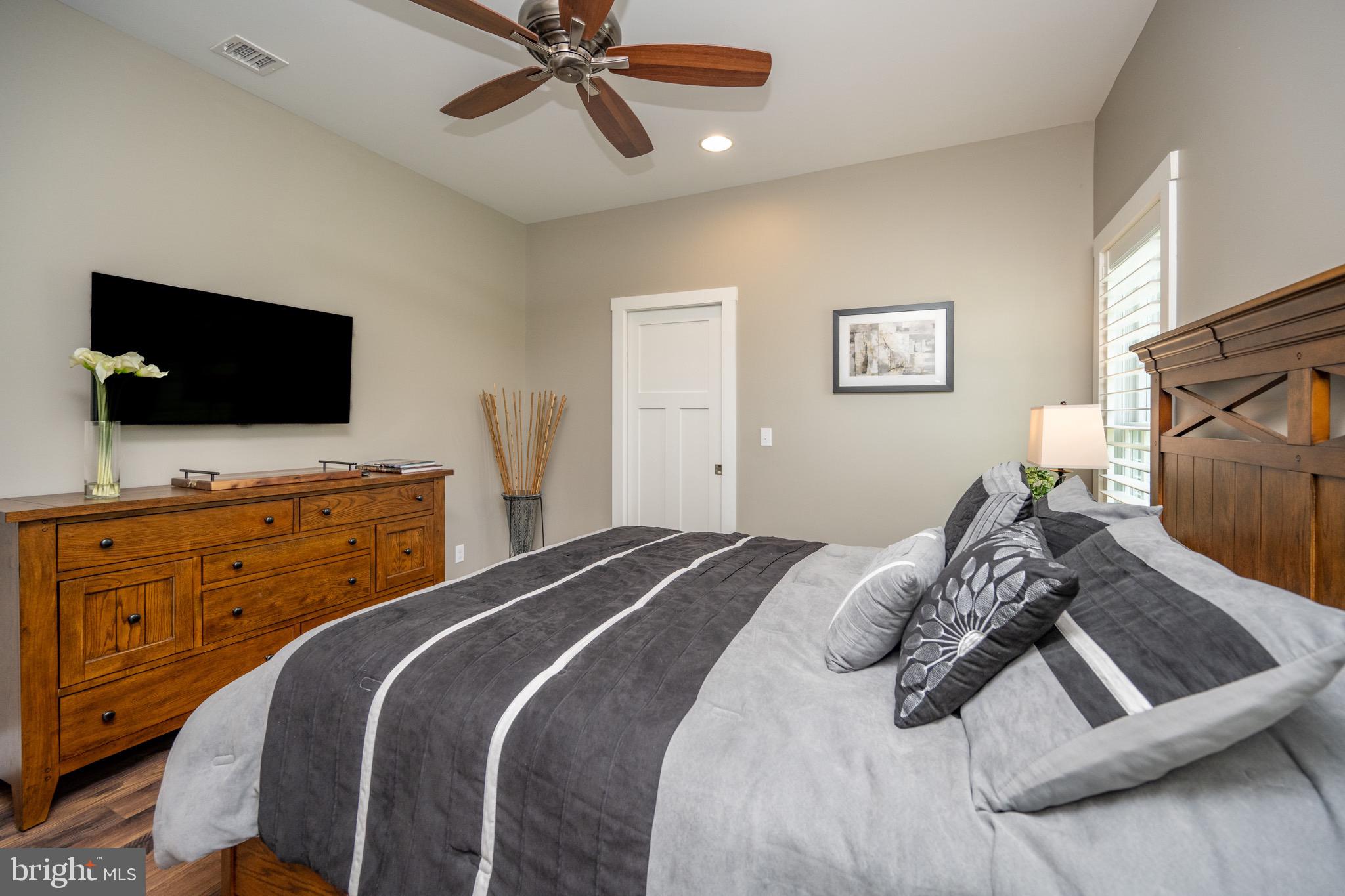 THE RESERVE AT HOLY CROSS - Residential