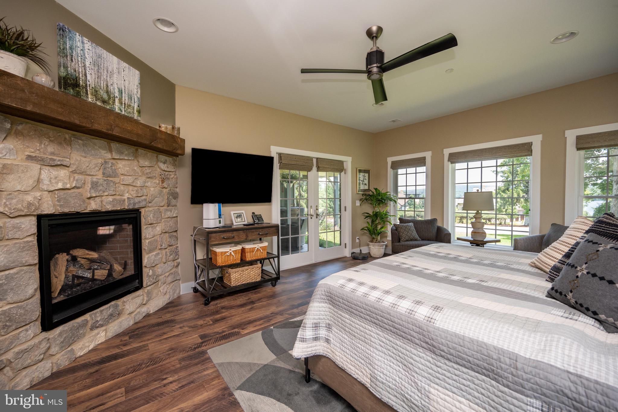 THE RESERVE AT HOLY CROSS - Residential