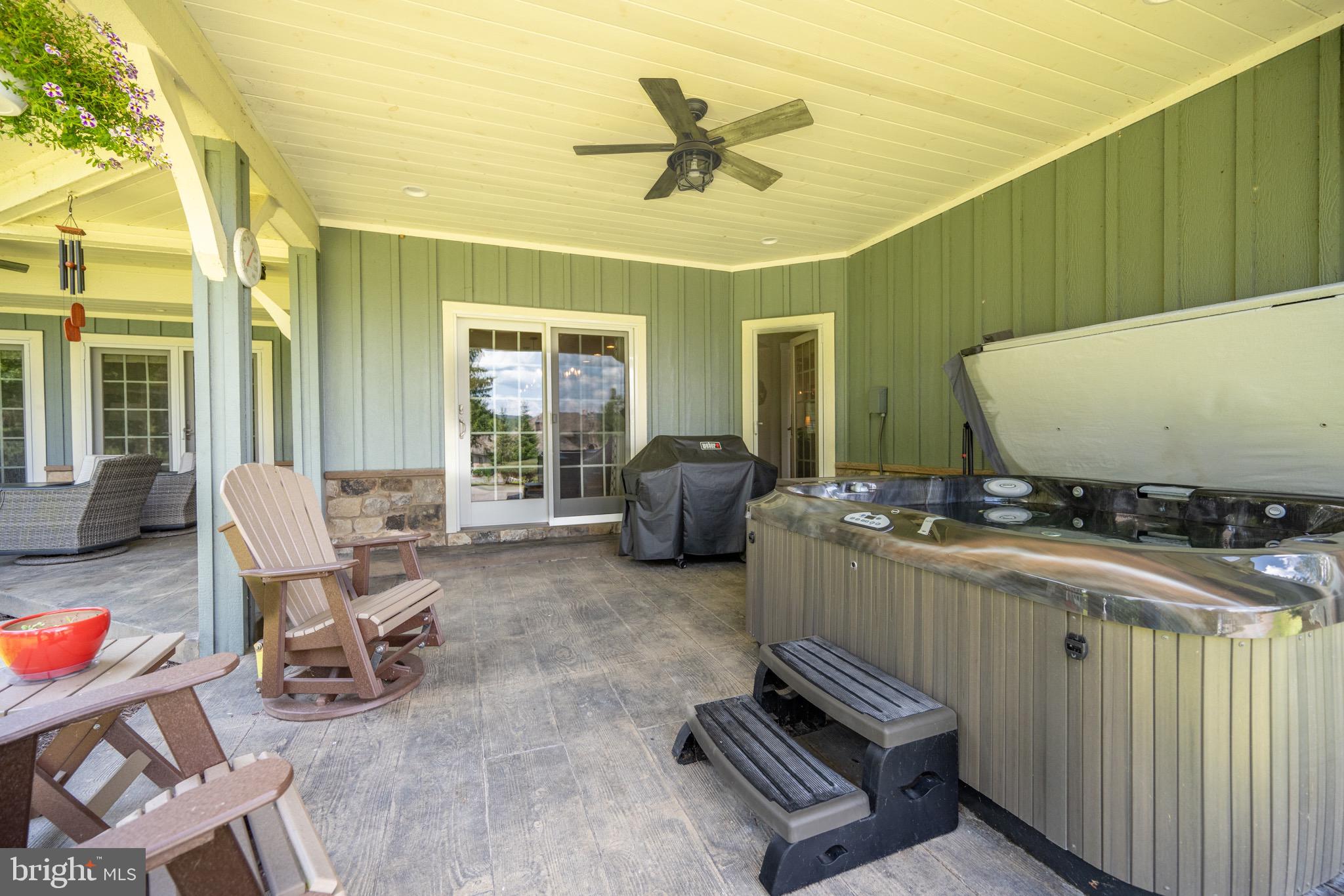 THE RESERVE AT HOLY CROSS - Residential