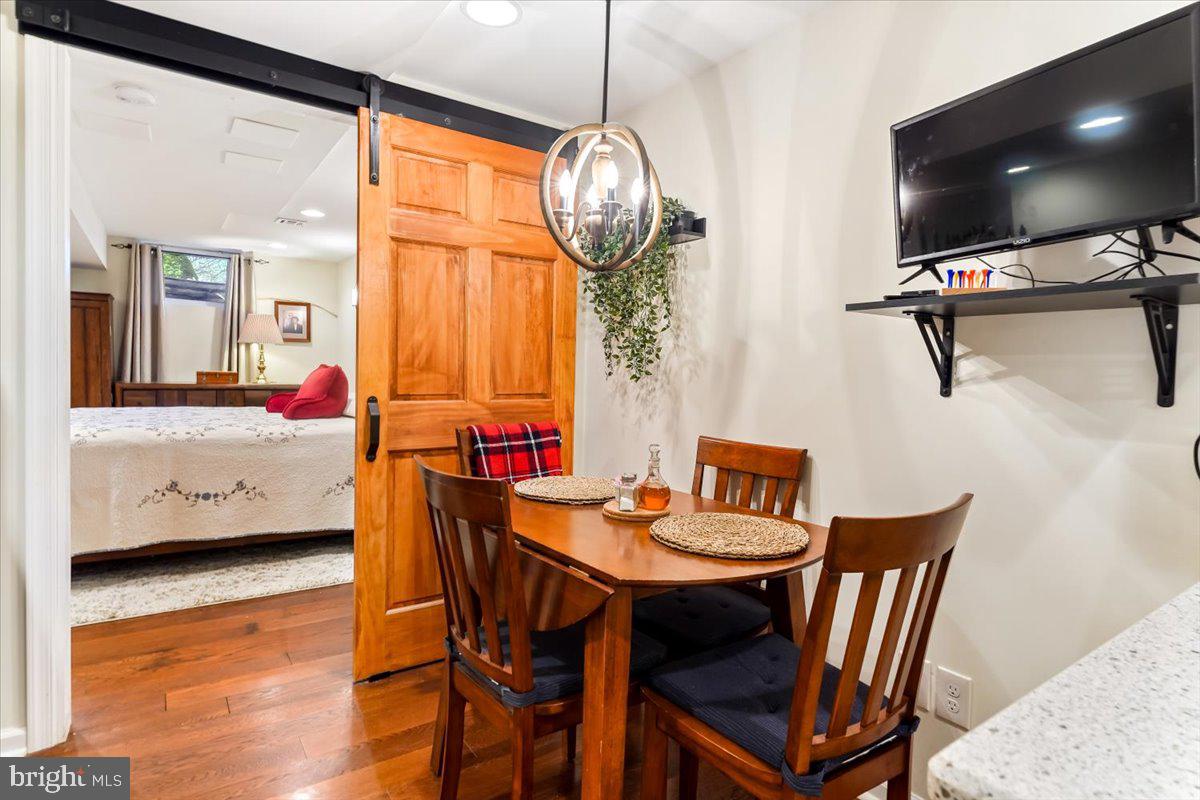 HAWTHORNE LANE - Residential Lease