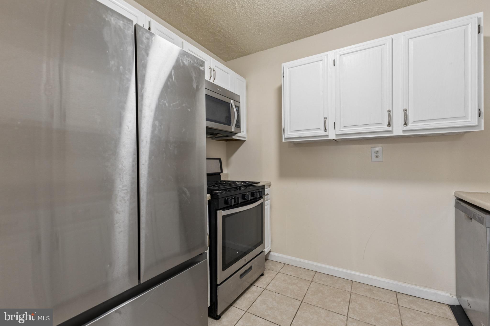 1250 4TH STREET SW W214