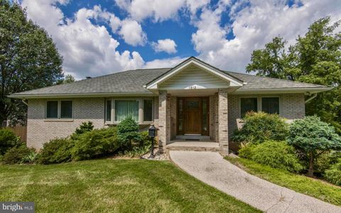 Photo of 1812 Birch Road, MCLEAN, VA 22101 (MLS # VAFX2301740)