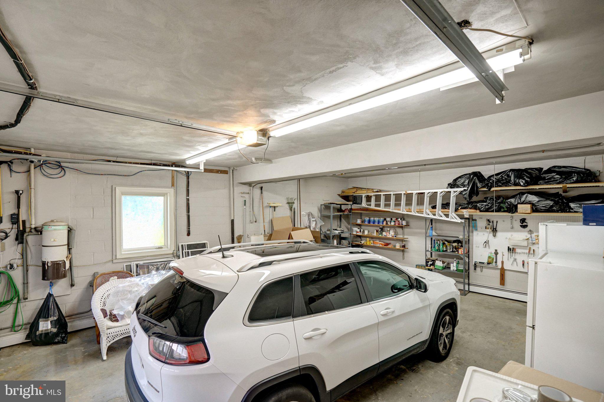 EL NIDO ESTATES - Residential