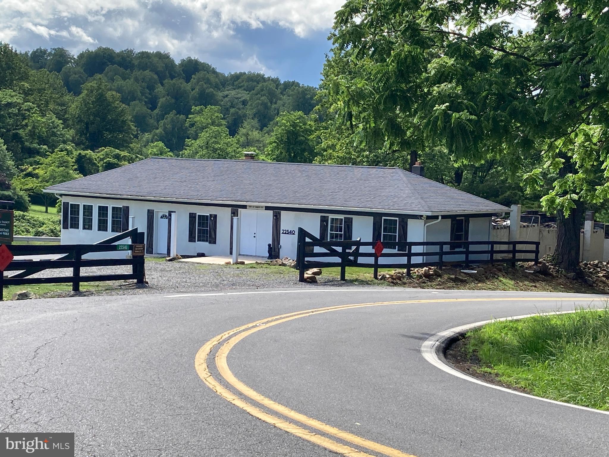 22540 BLUE RIDGE MOUNTAIN ROAD