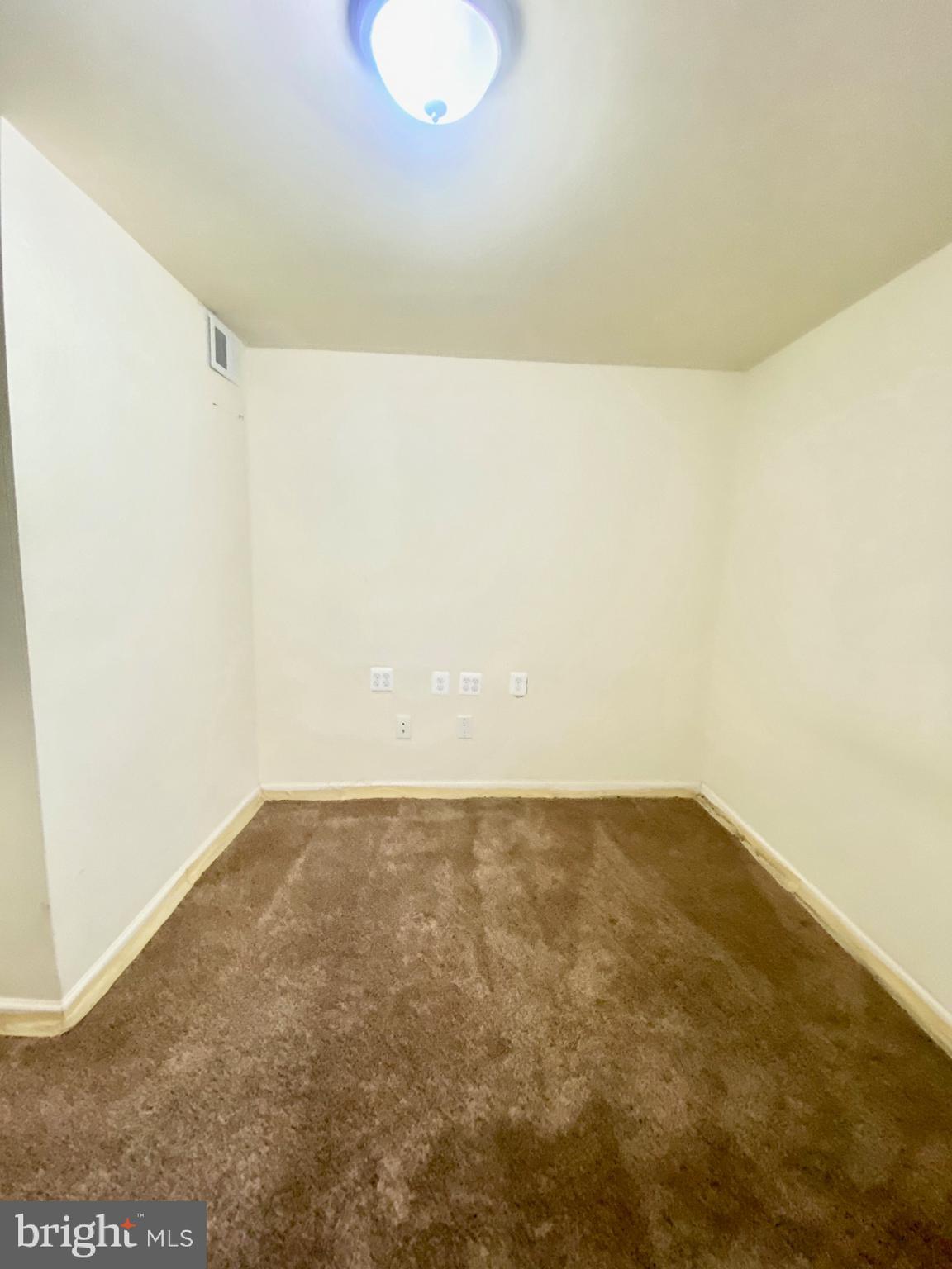 WASHINGTON VILLAGE - Residential