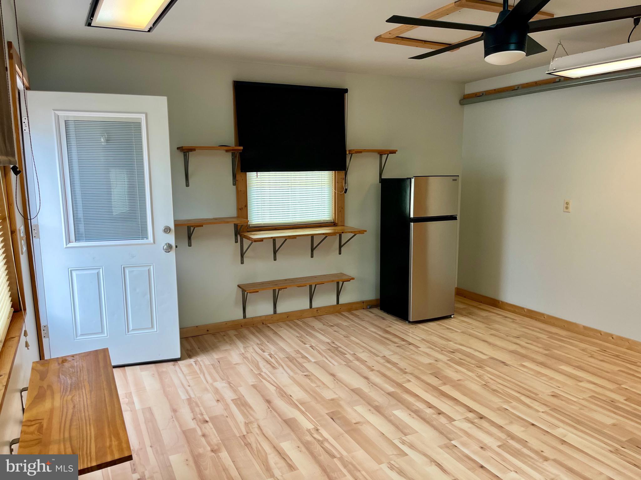 QUEENS PARK - Residential