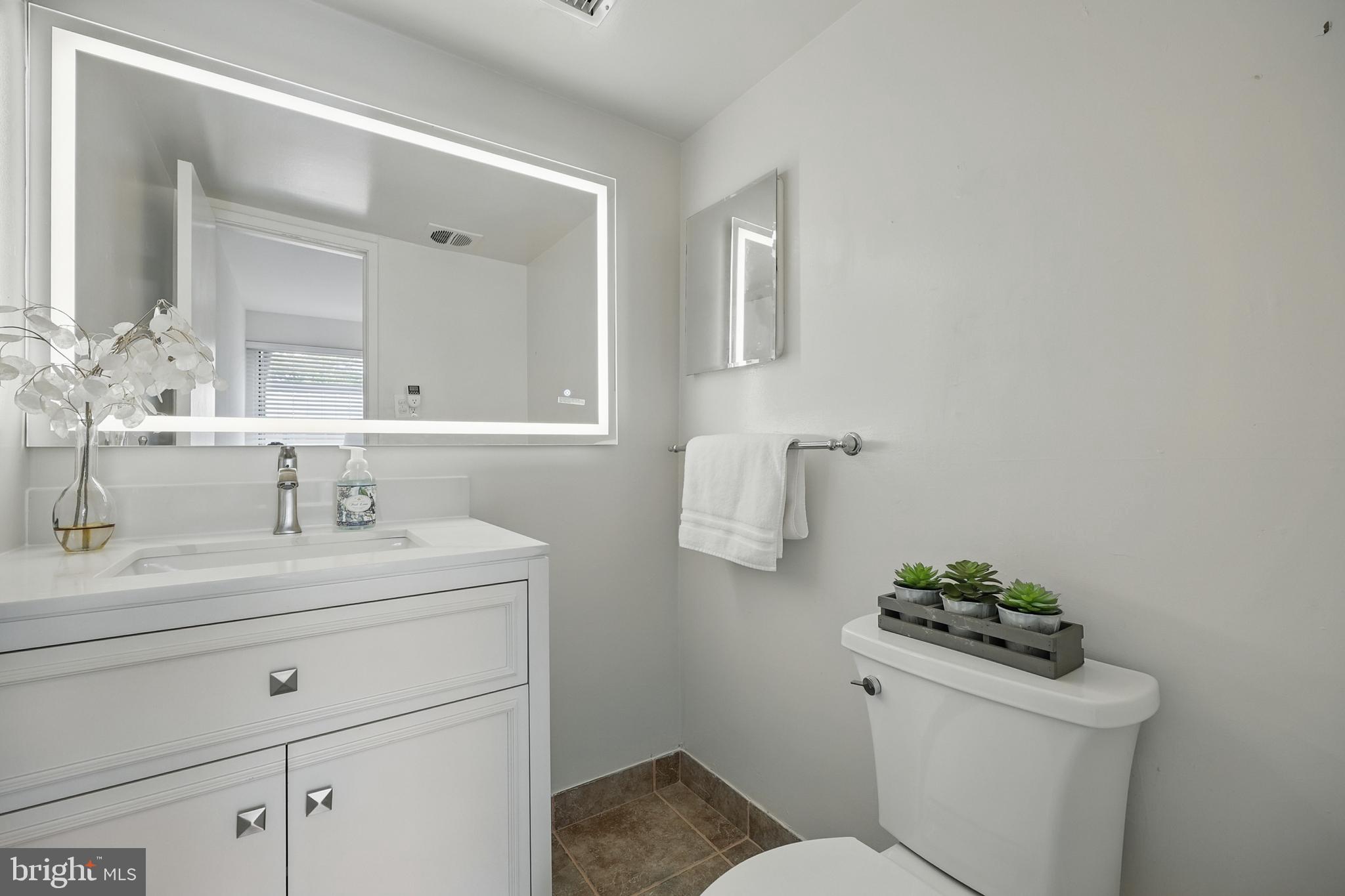 AMERICANA FINMARK - Residential