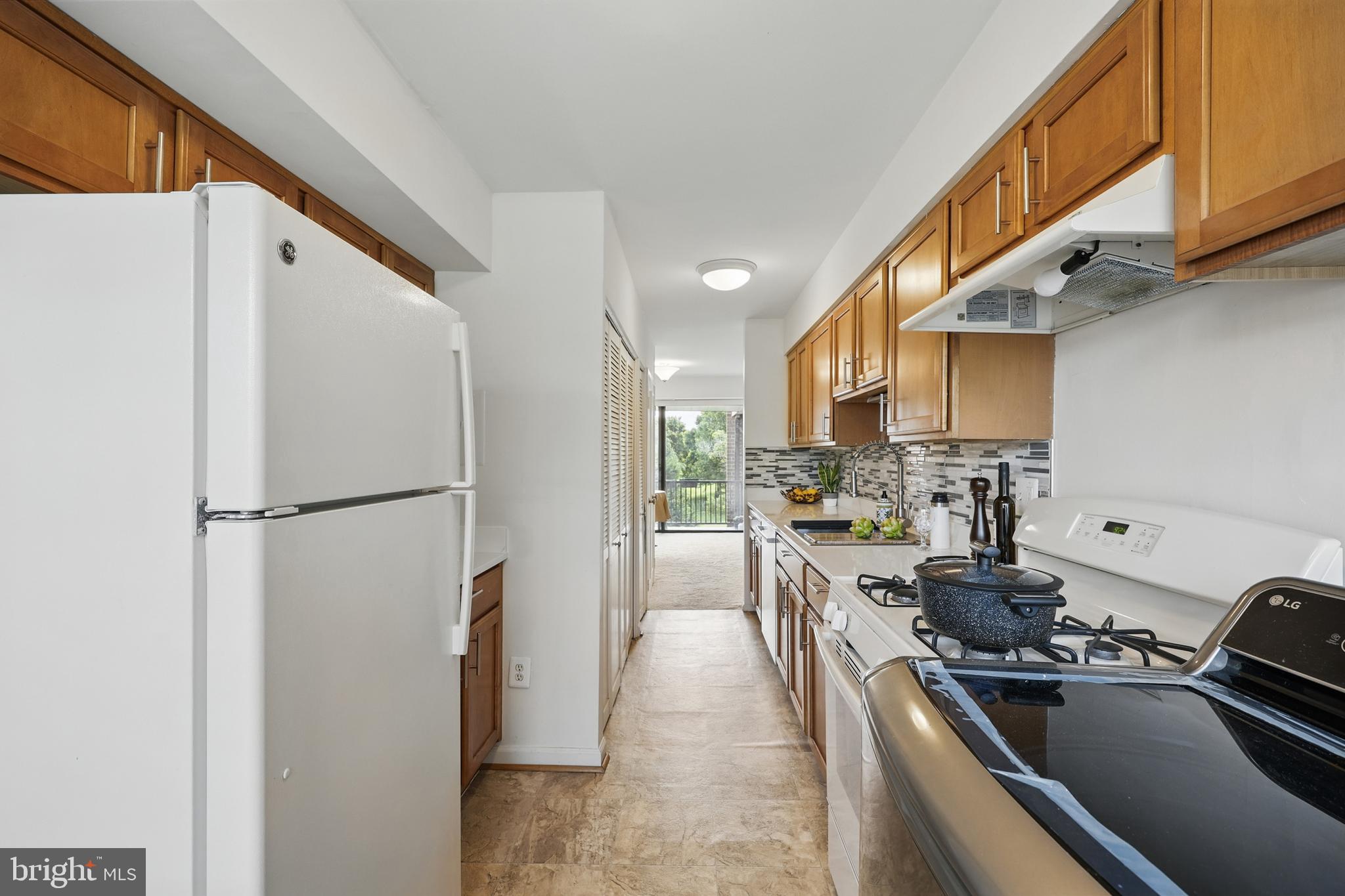 AMERICANA FINMARK - Residential