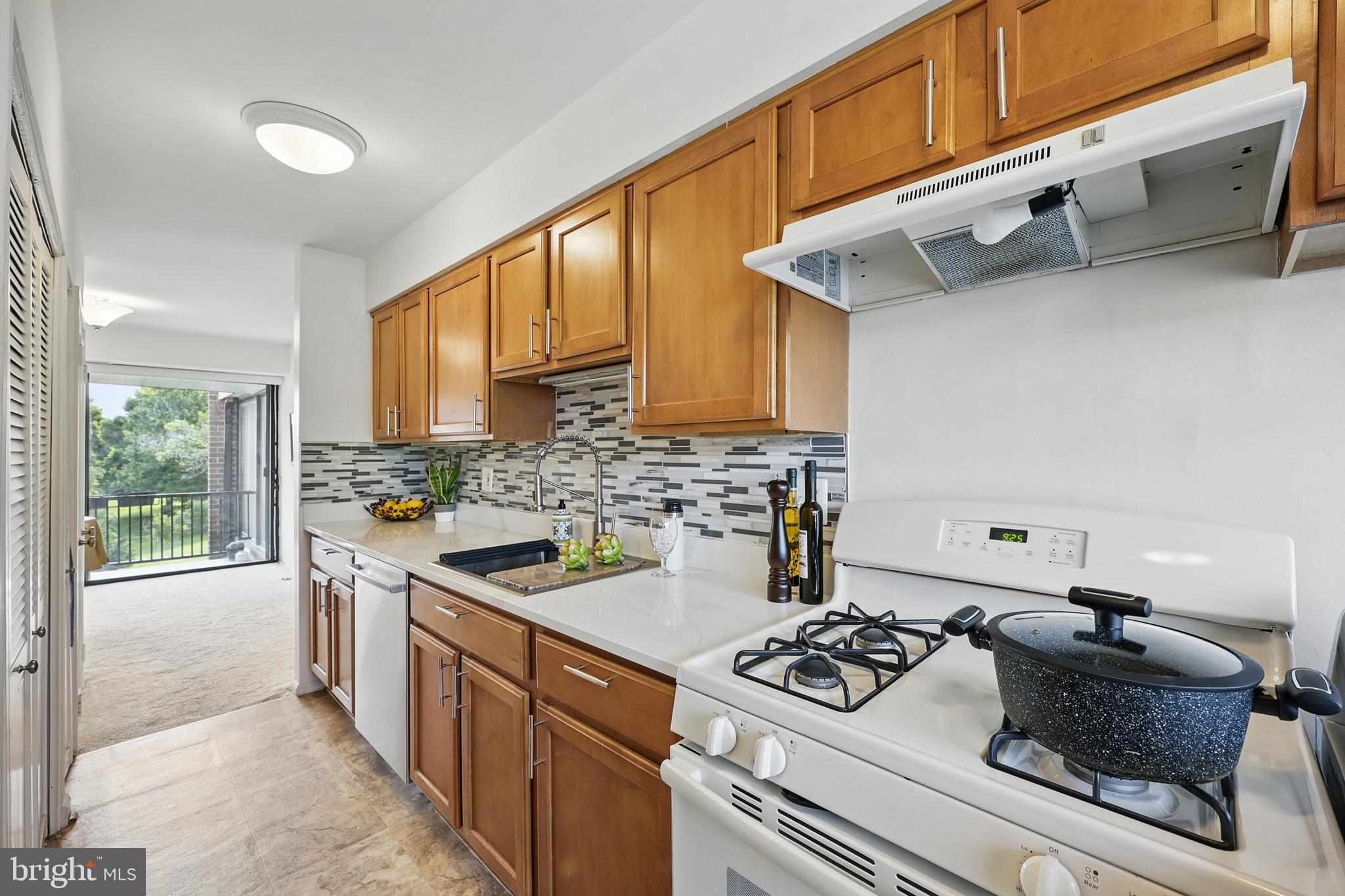 AMERICANA FINMARK - Residential