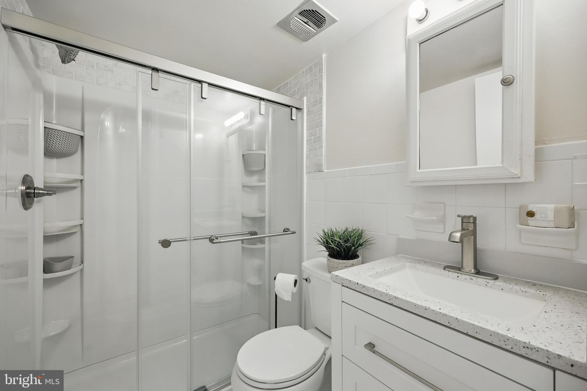 AMERICANA FINMARK - Residential