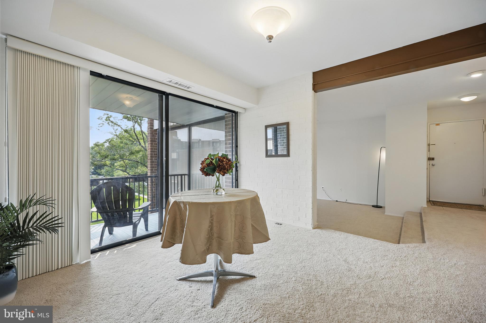 AMERICANA FINMARK - Residential