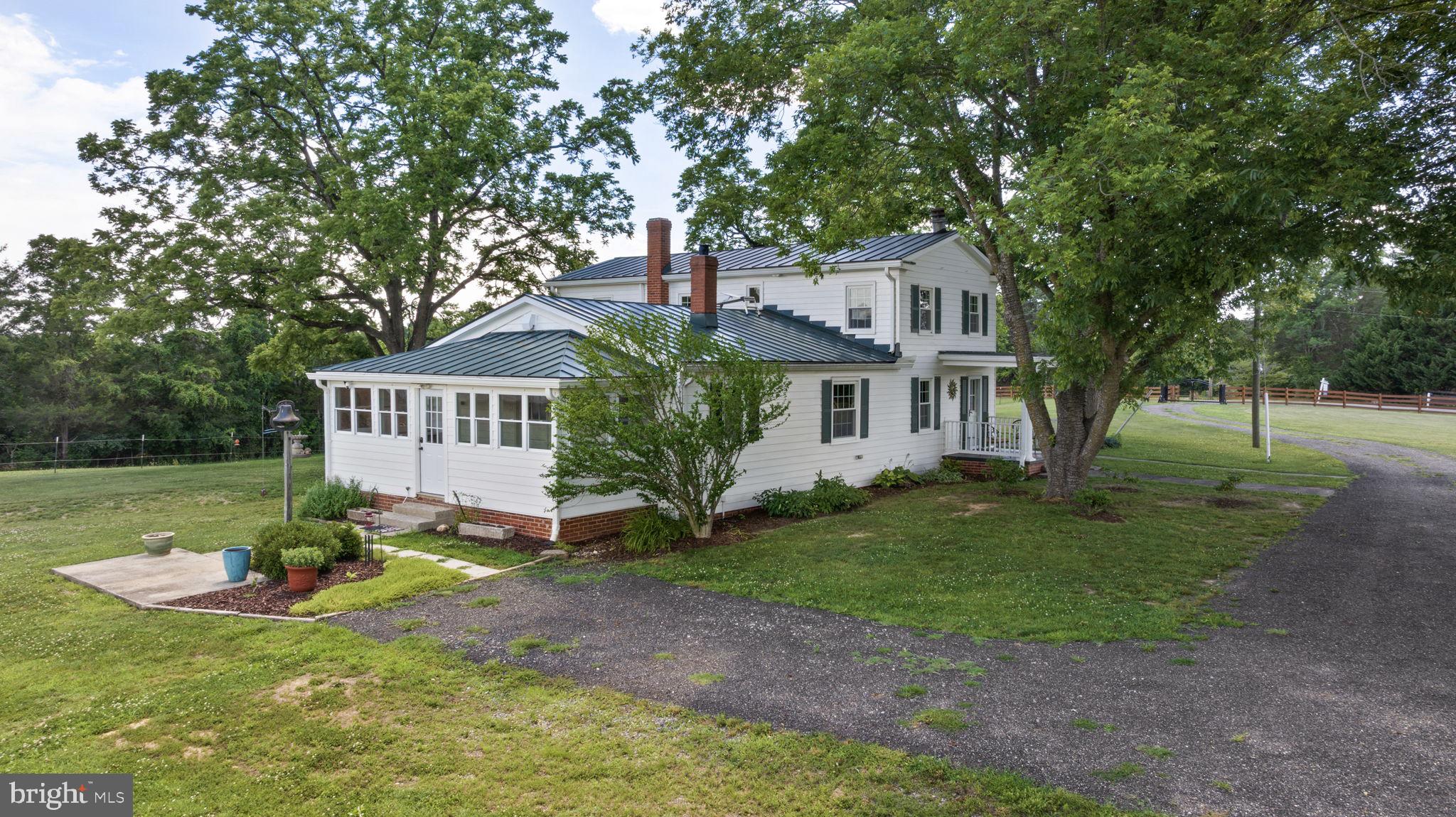 1815 COUNTRY ROAD