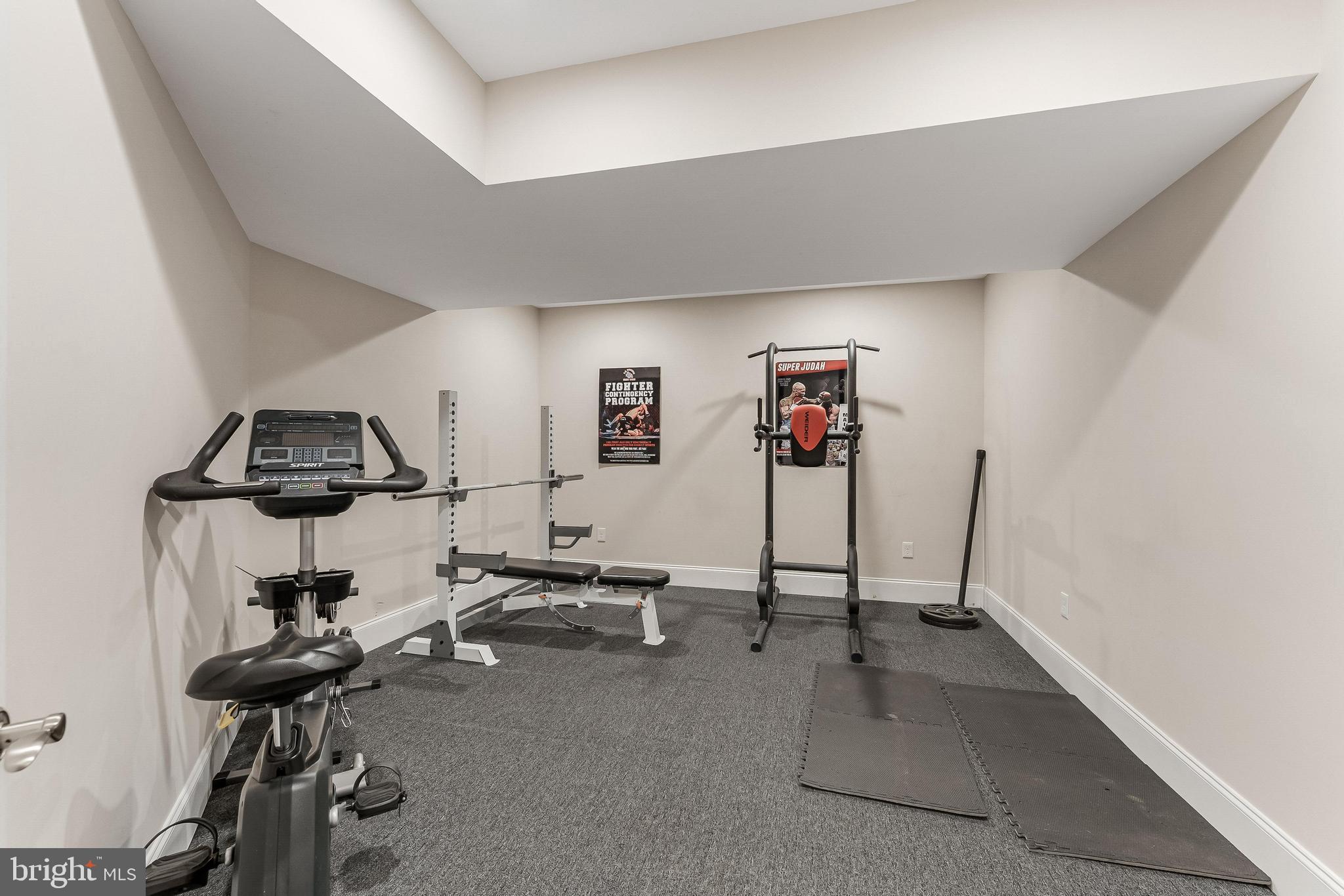 OLIVER ESTATES - Residential Lease