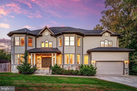 829 GOLDEN ARROW STREET GREAT FALLS VA 22066