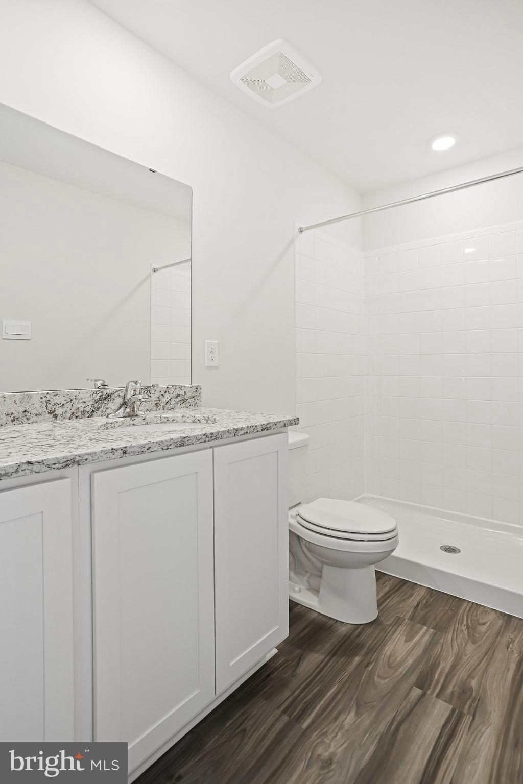 TUSCARORA CREEK - Residential Lease