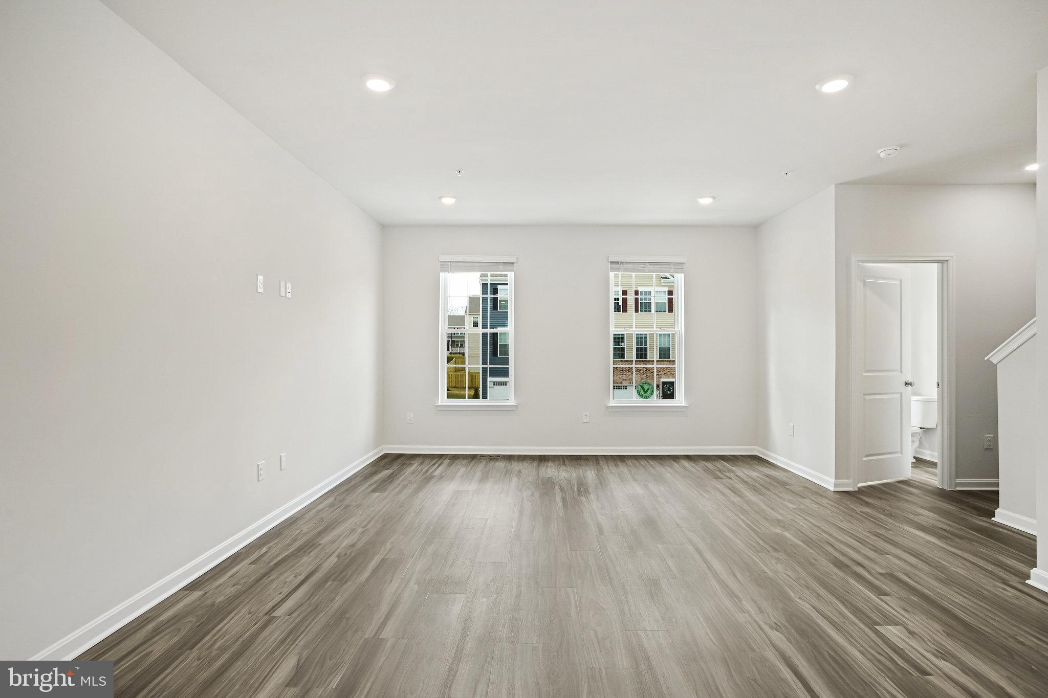 TUSCARORA CREEK - Residential Lease