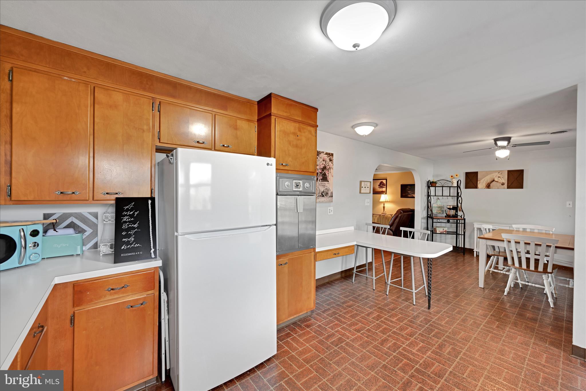 JONESTOWN - Residential