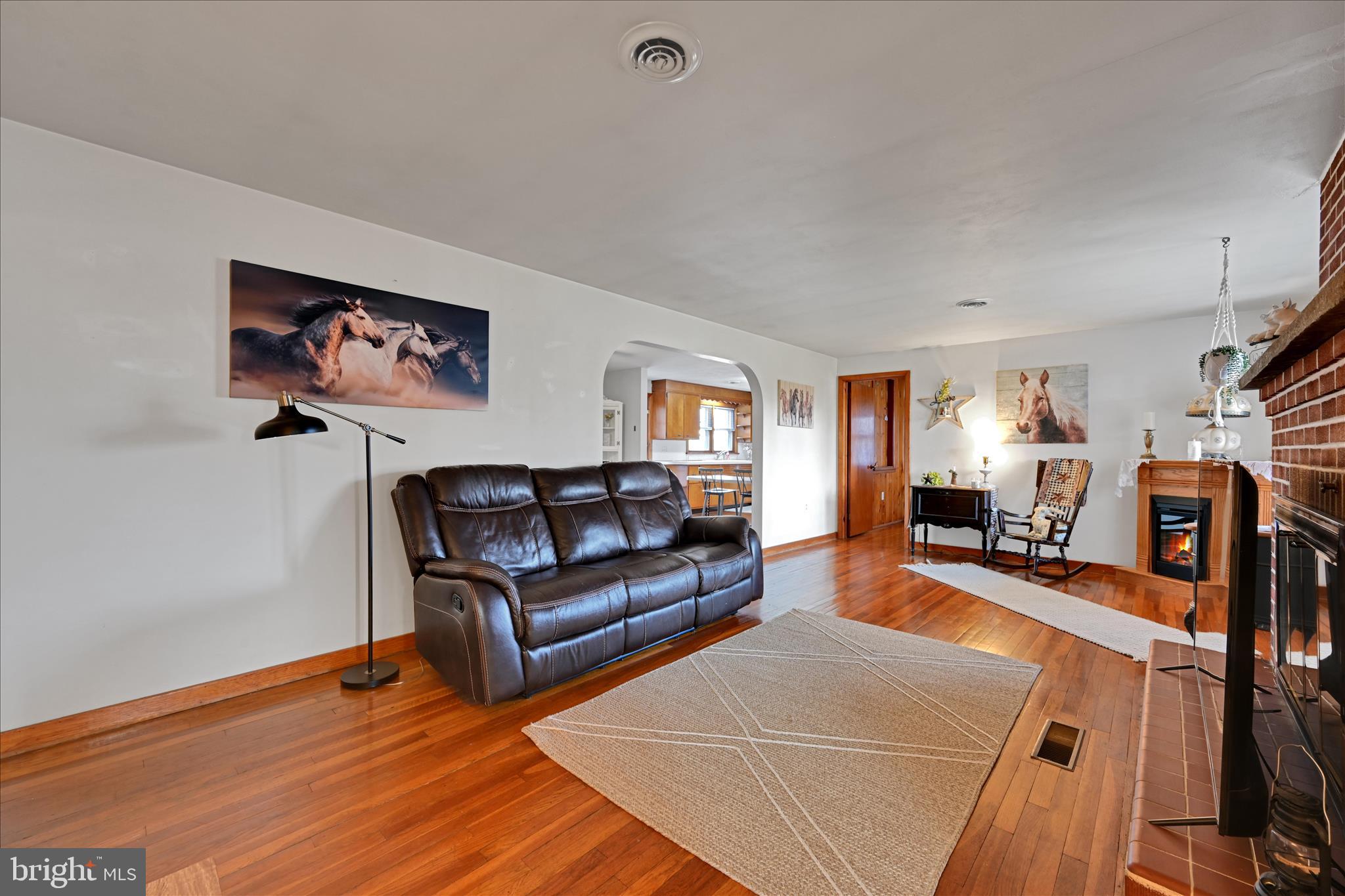 JONESTOWN - Residential