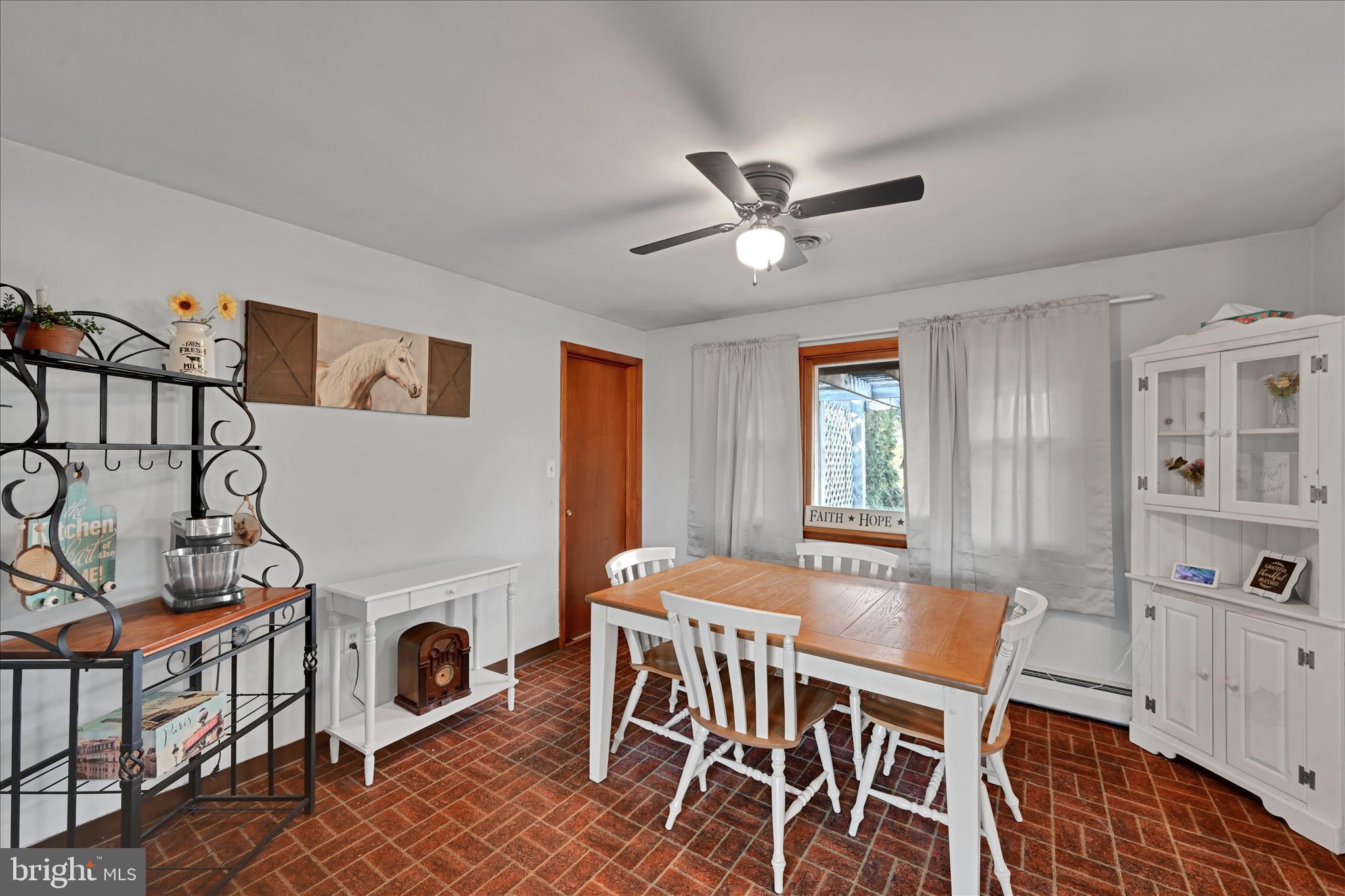 JONESTOWN - Residential