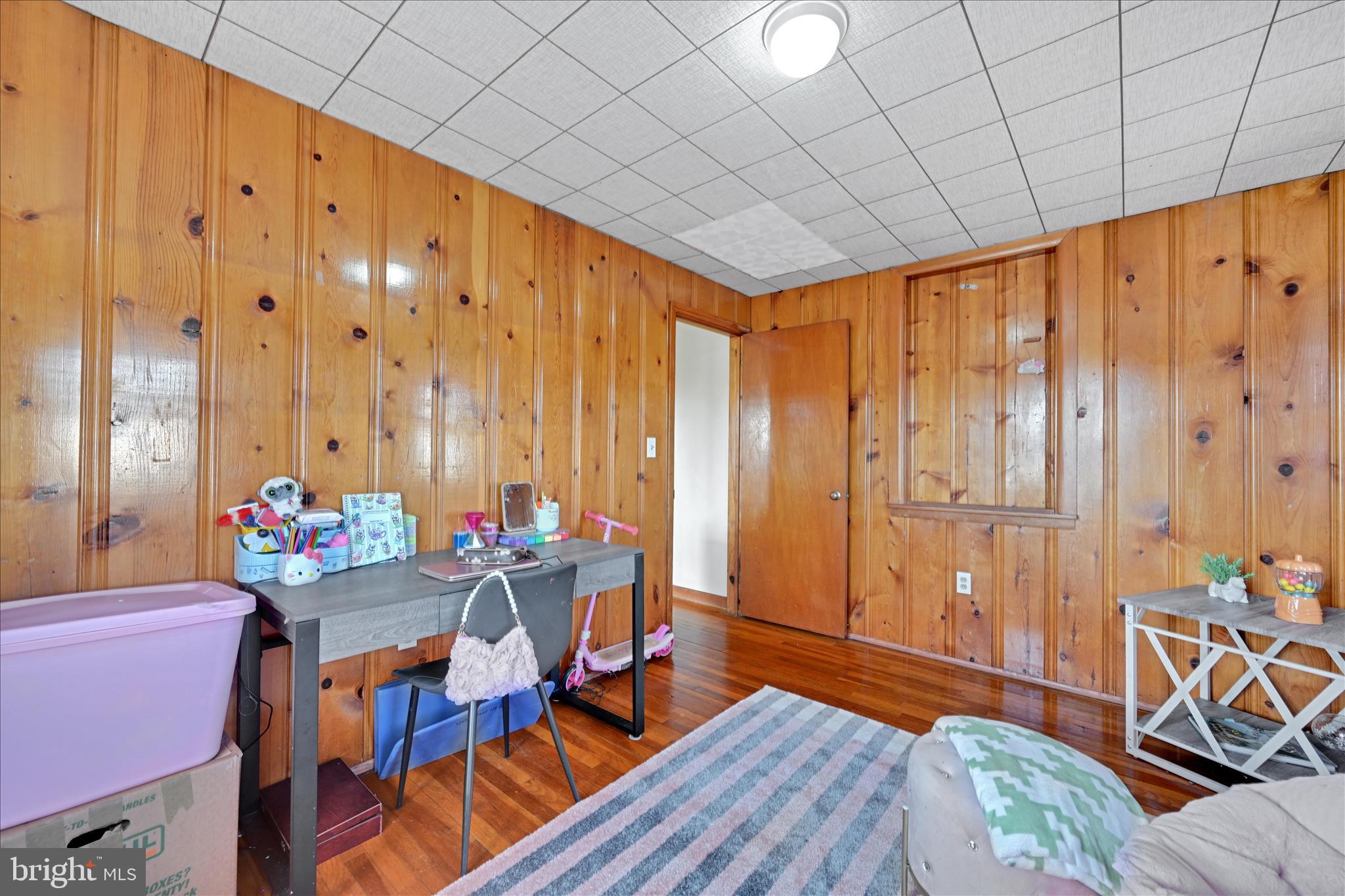 JONESTOWN - Residential