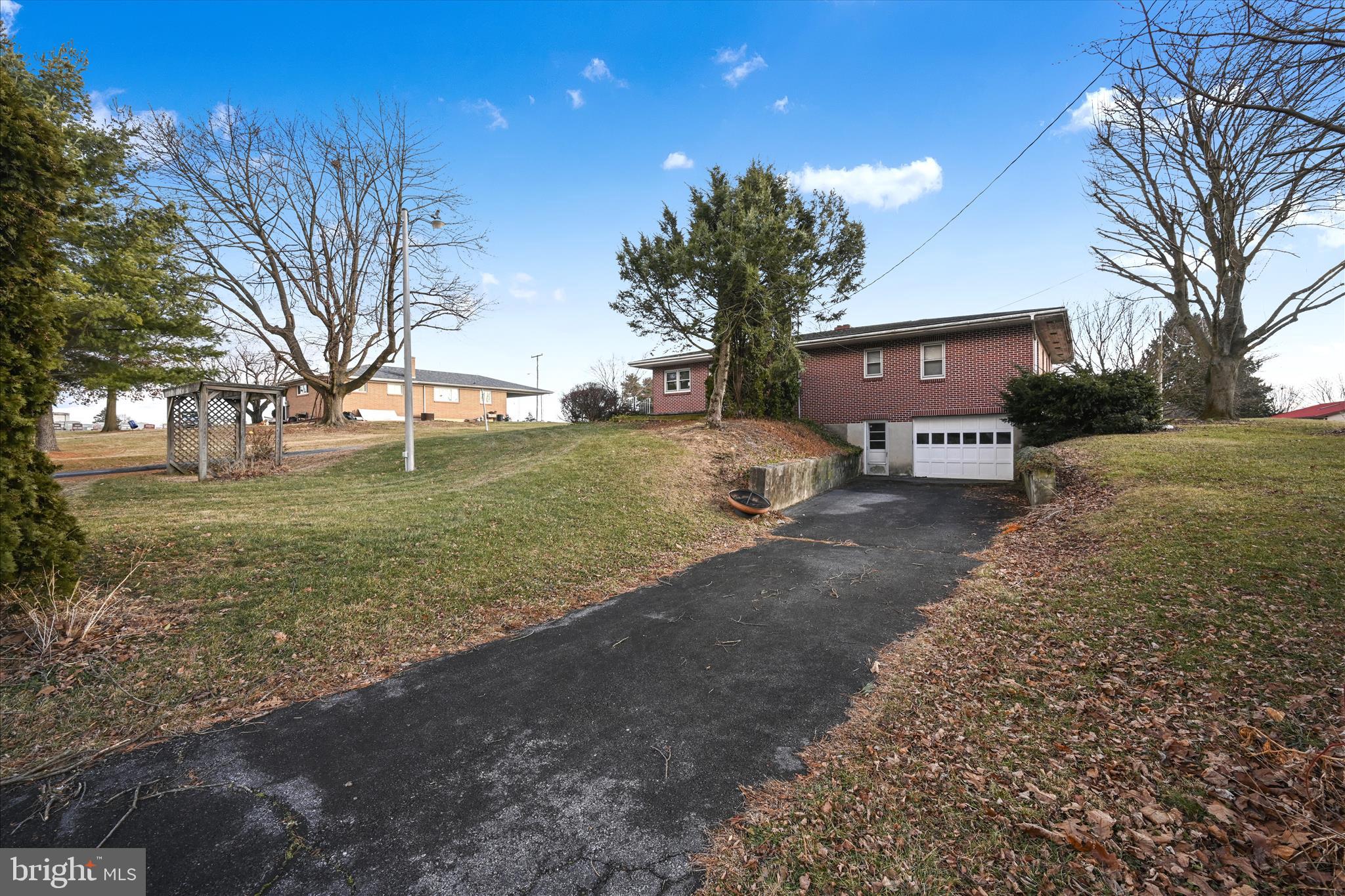 JONESTOWN - Residential