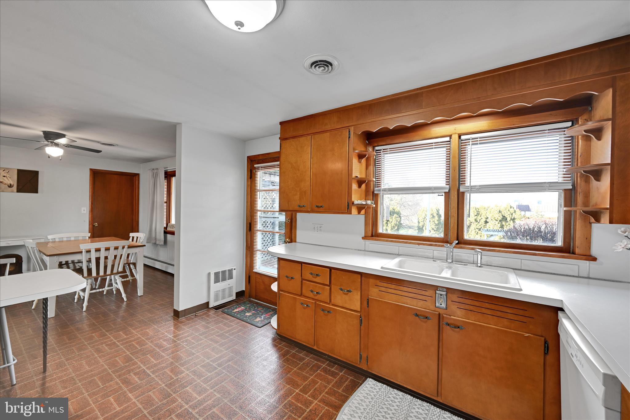 JONESTOWN - Residential