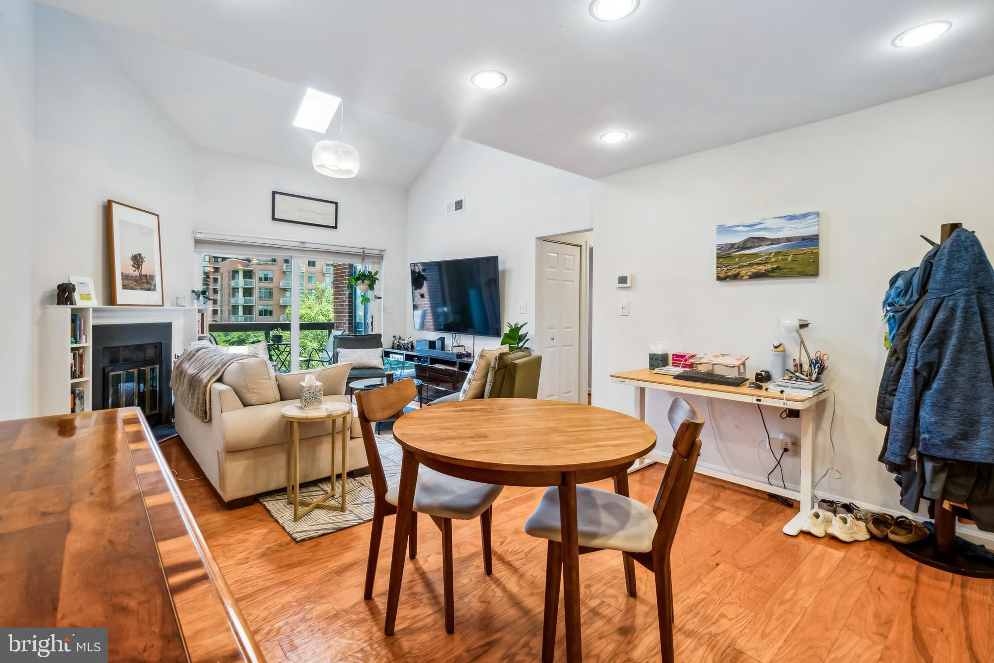 BALLSTON - Residential Lease