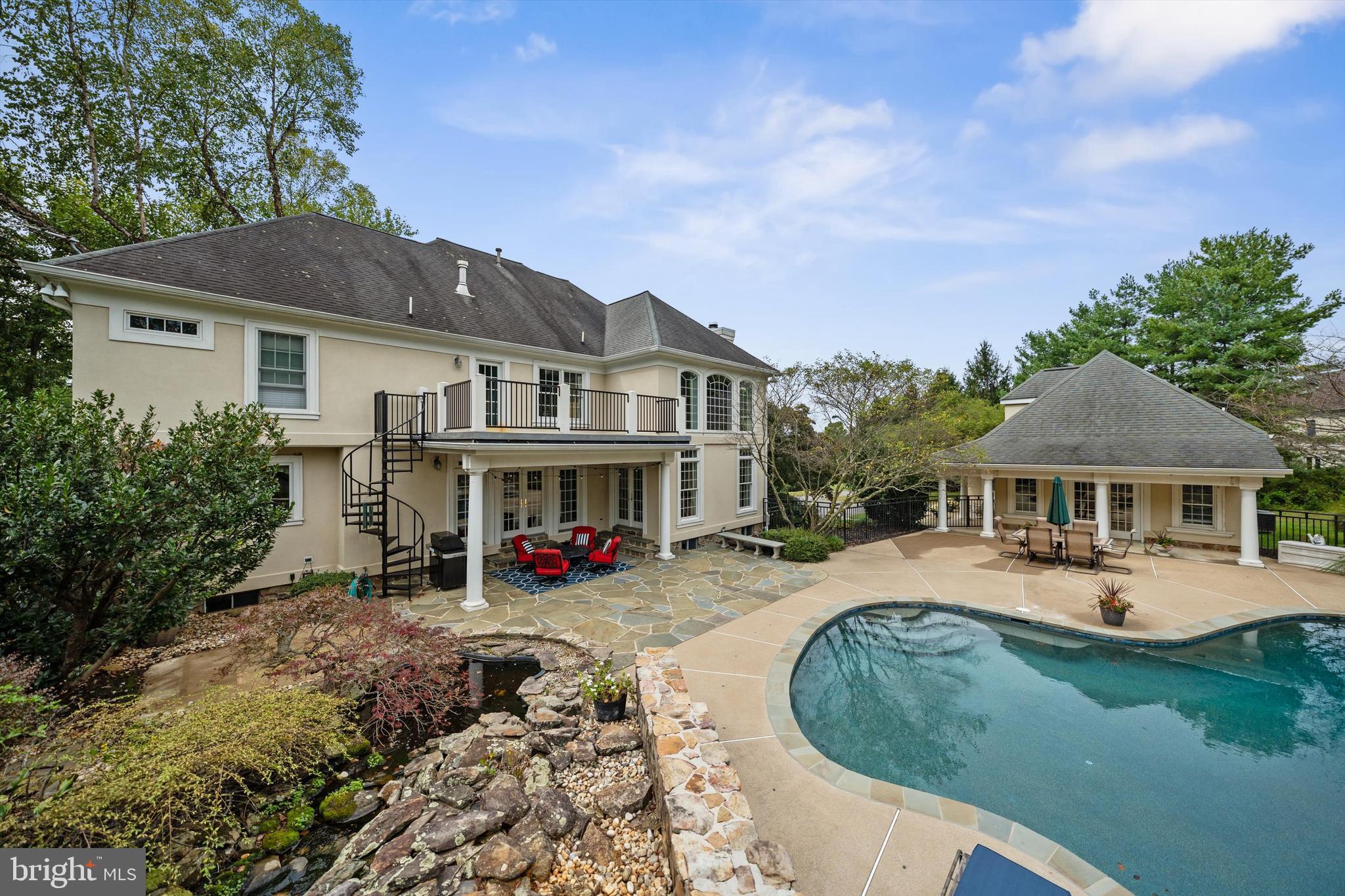 17290 QUAIL CREEK CIRCLE