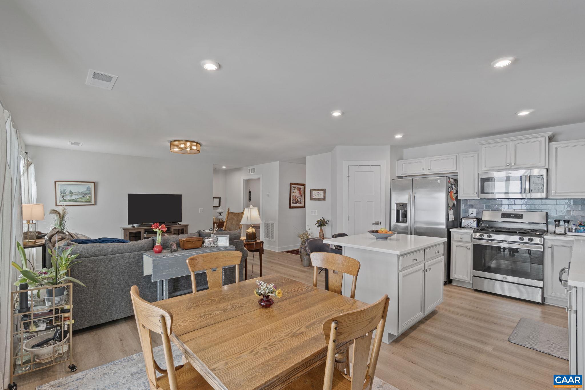 VILLAGE OAKS - Residential