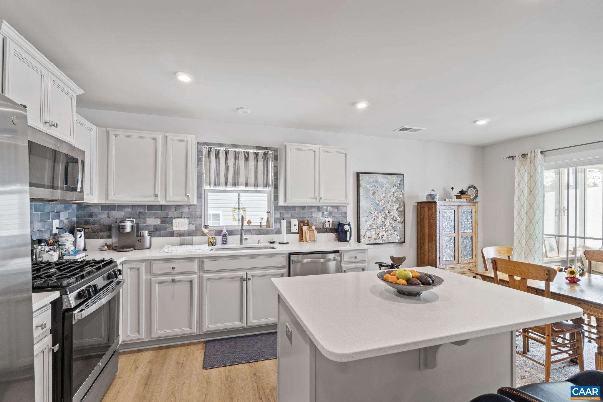 VILLAGE OAKS - Residential