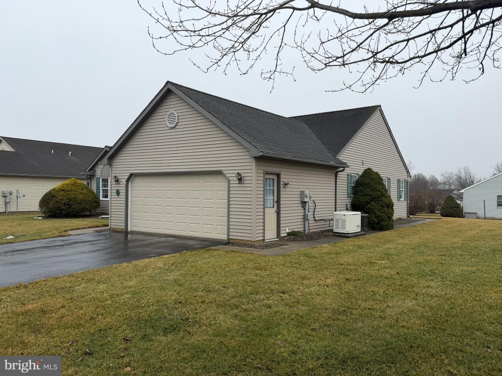 Photo of 4 Rosemont Drive, MYERSTOWN, PA 17067 (MLS # PALN2025102)