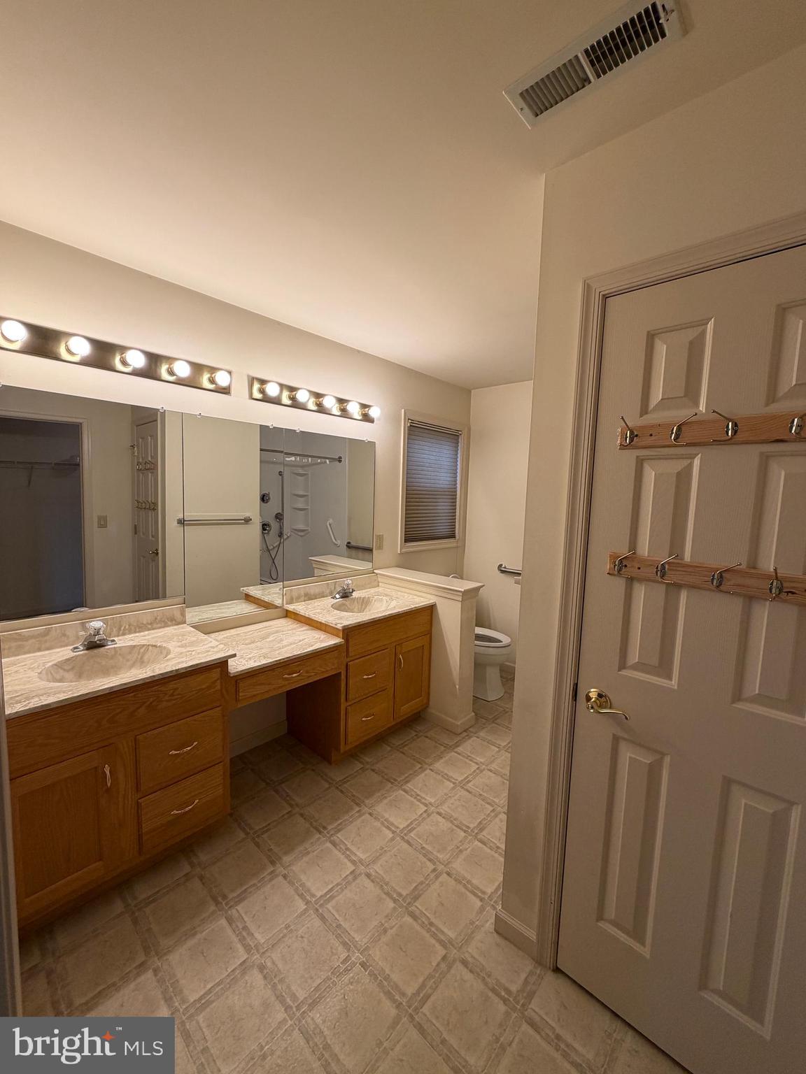 ARBOR GATE - Residential