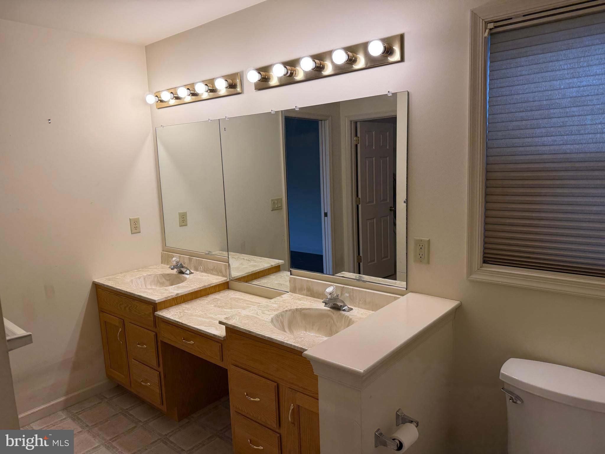 ARBOR GATE - Residential