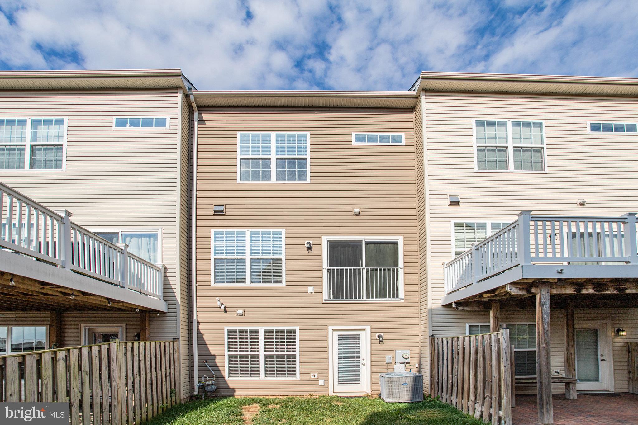 JEFFERSON PLACE - Residential