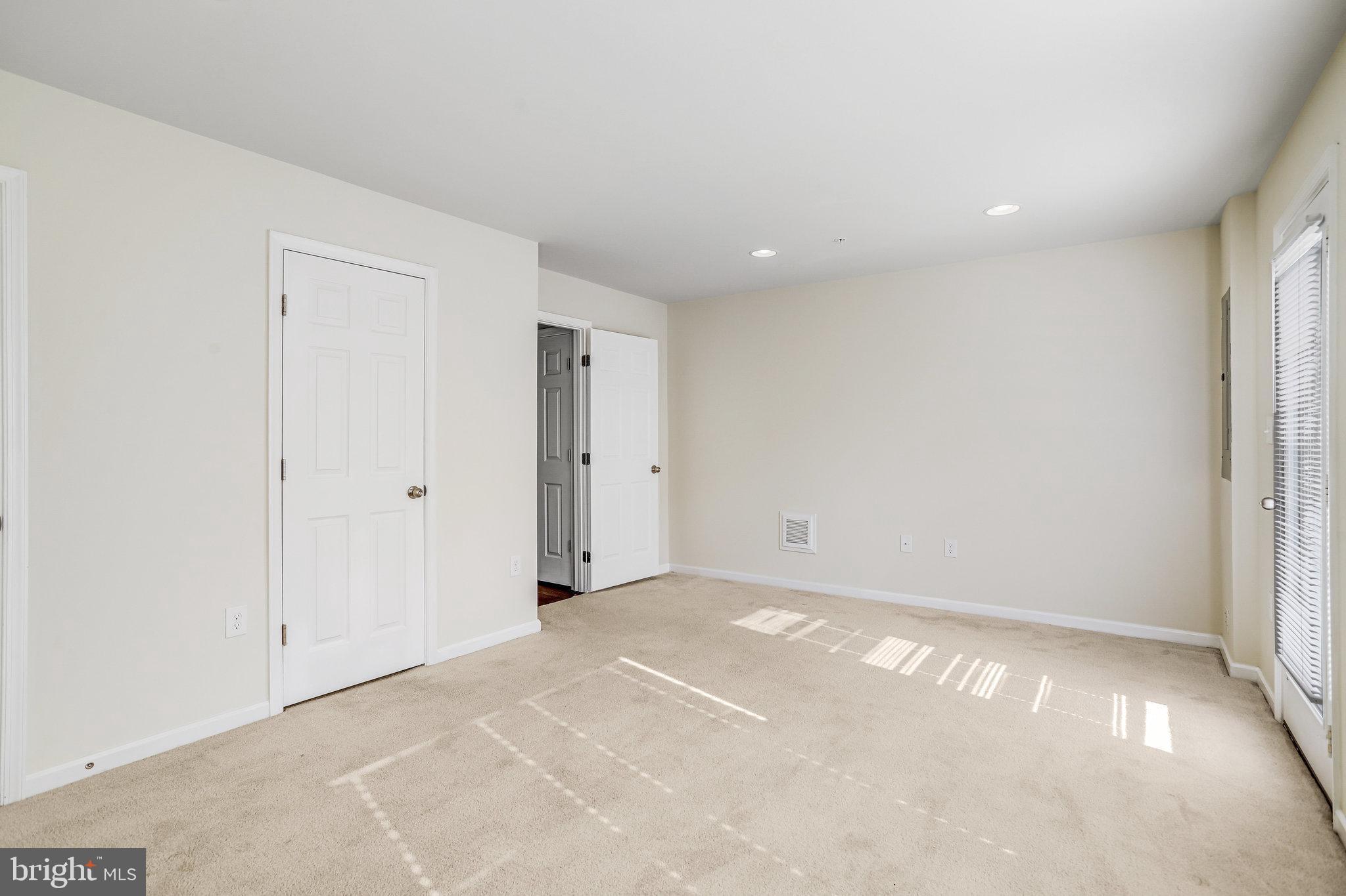 JEFFERSON PLACE - Residential