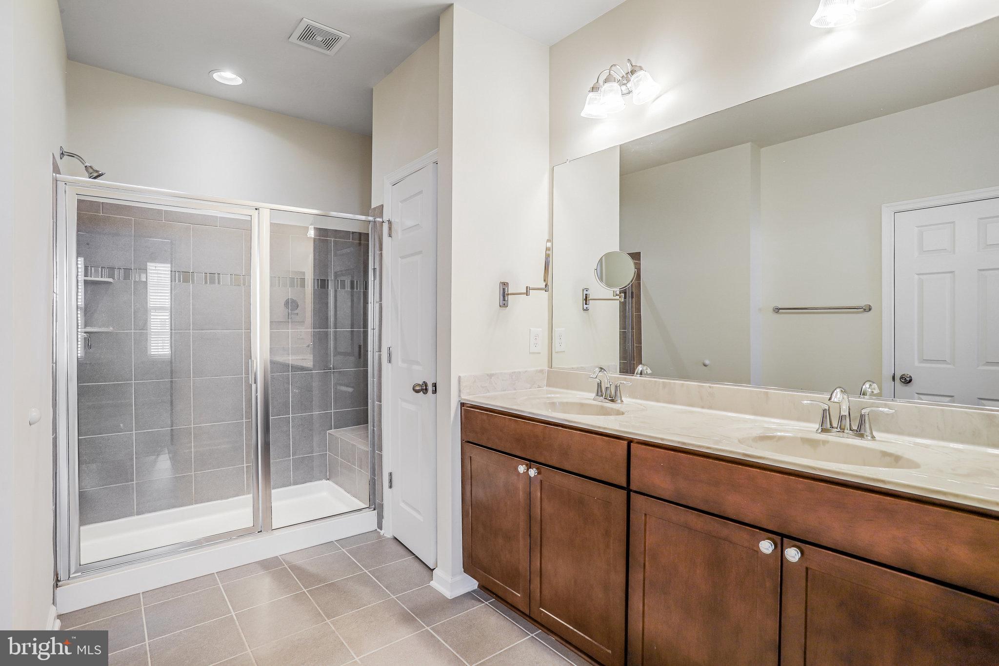 JEFFERSON PLACE - Residential