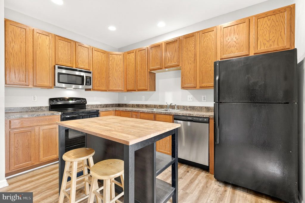 Photo of 202 Pennshire Drive, LANCASTER, PA 17603 (MLS # PALA2077264)