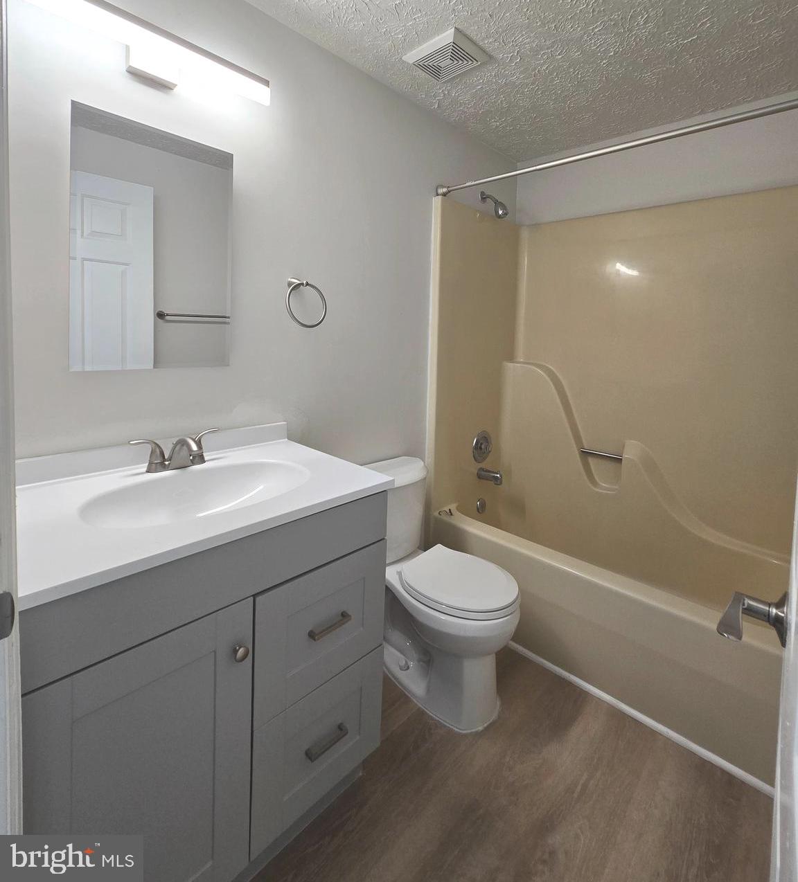 OLD BRIDGE ESTATES - Residential