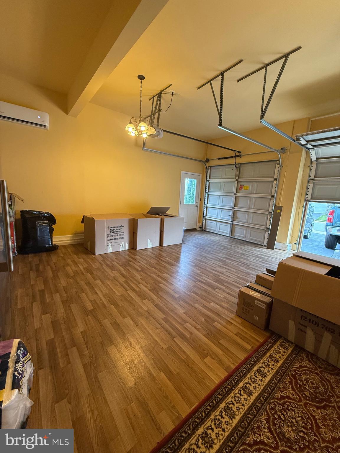 MANCHESTER FARMS - Residential