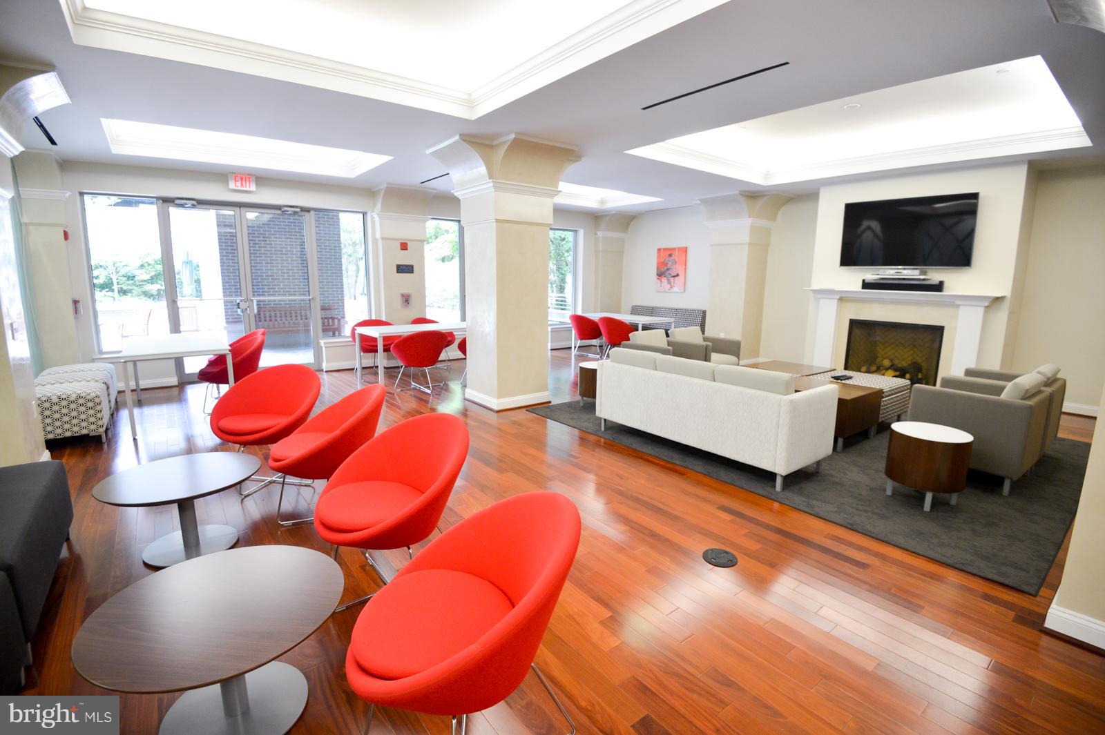 BYRON CONDOMINIUM - Residential