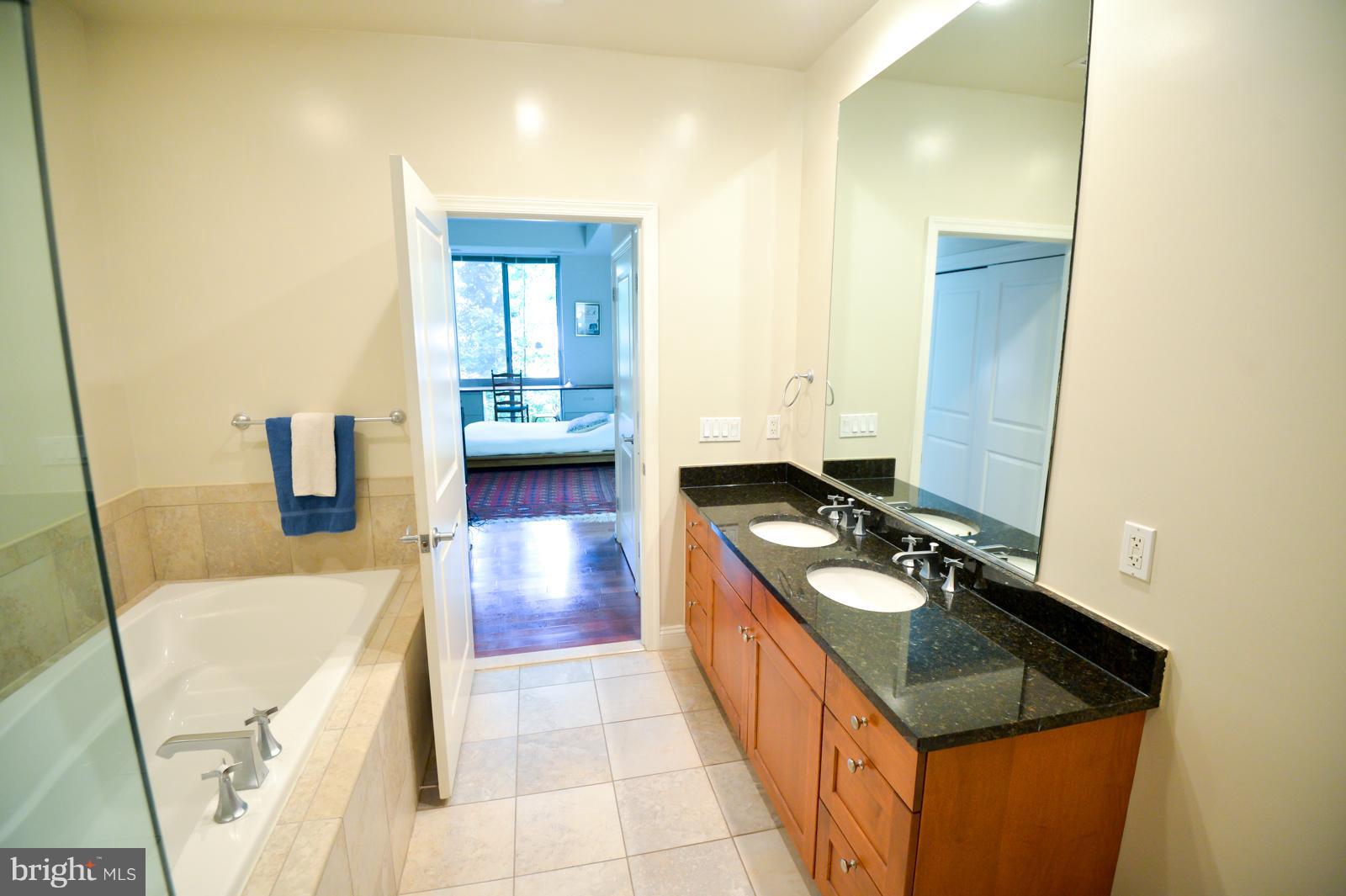 BYRON CONDOMINIUM - Residential